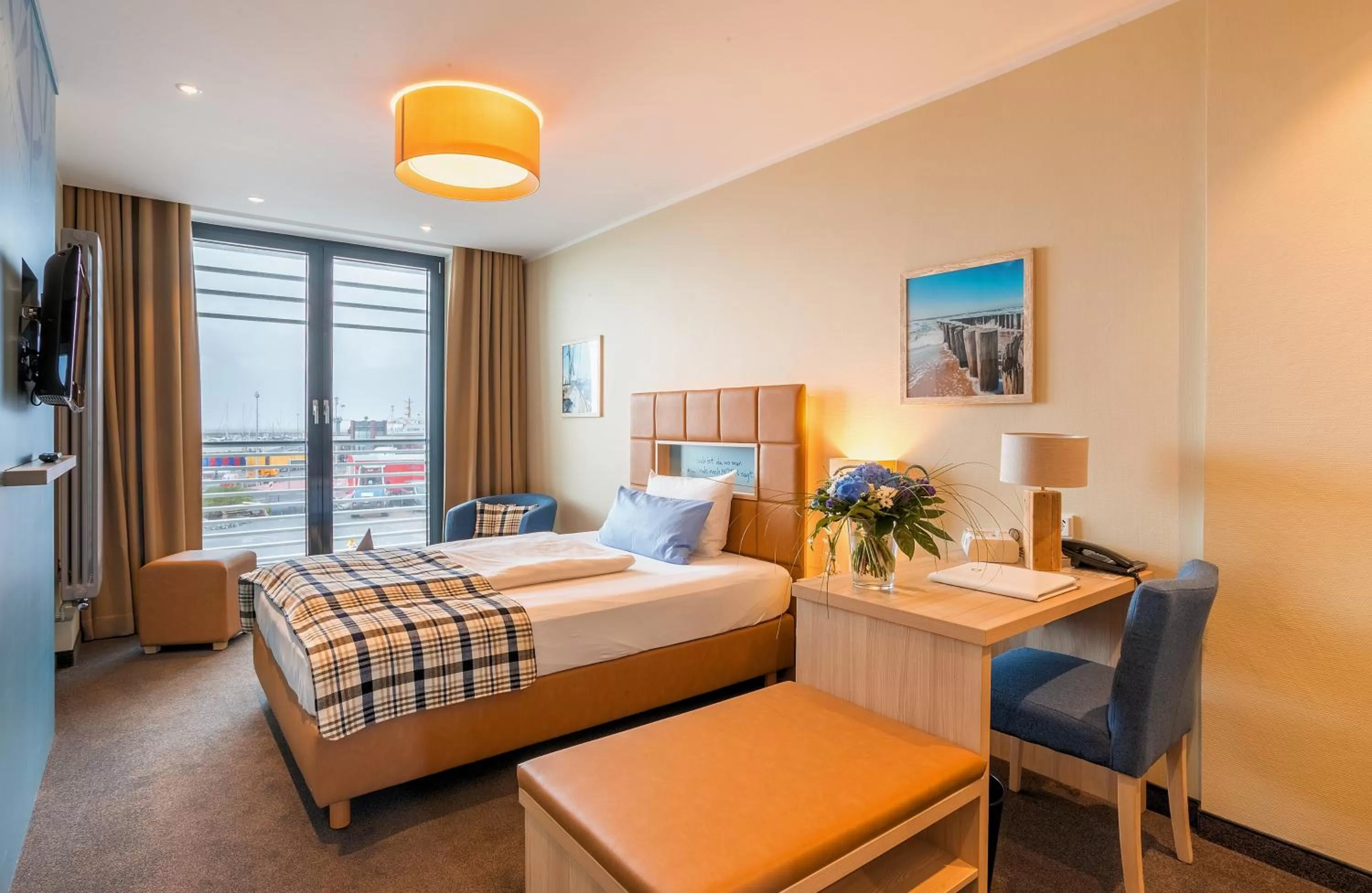 Photo of the whole room, Bed in Hotel Fährhaus