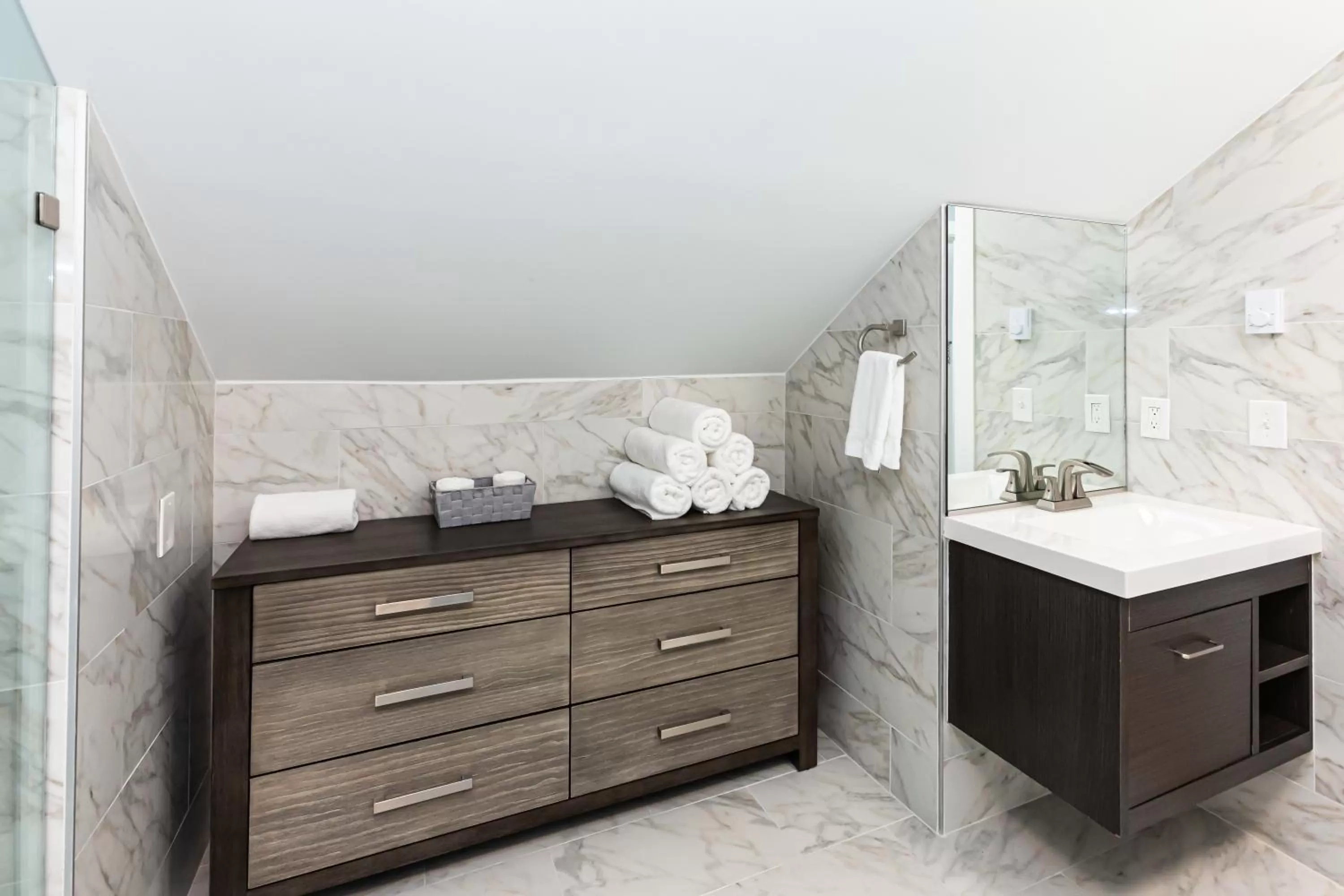 Bathroom in SKYLARANNA Resort & SPA