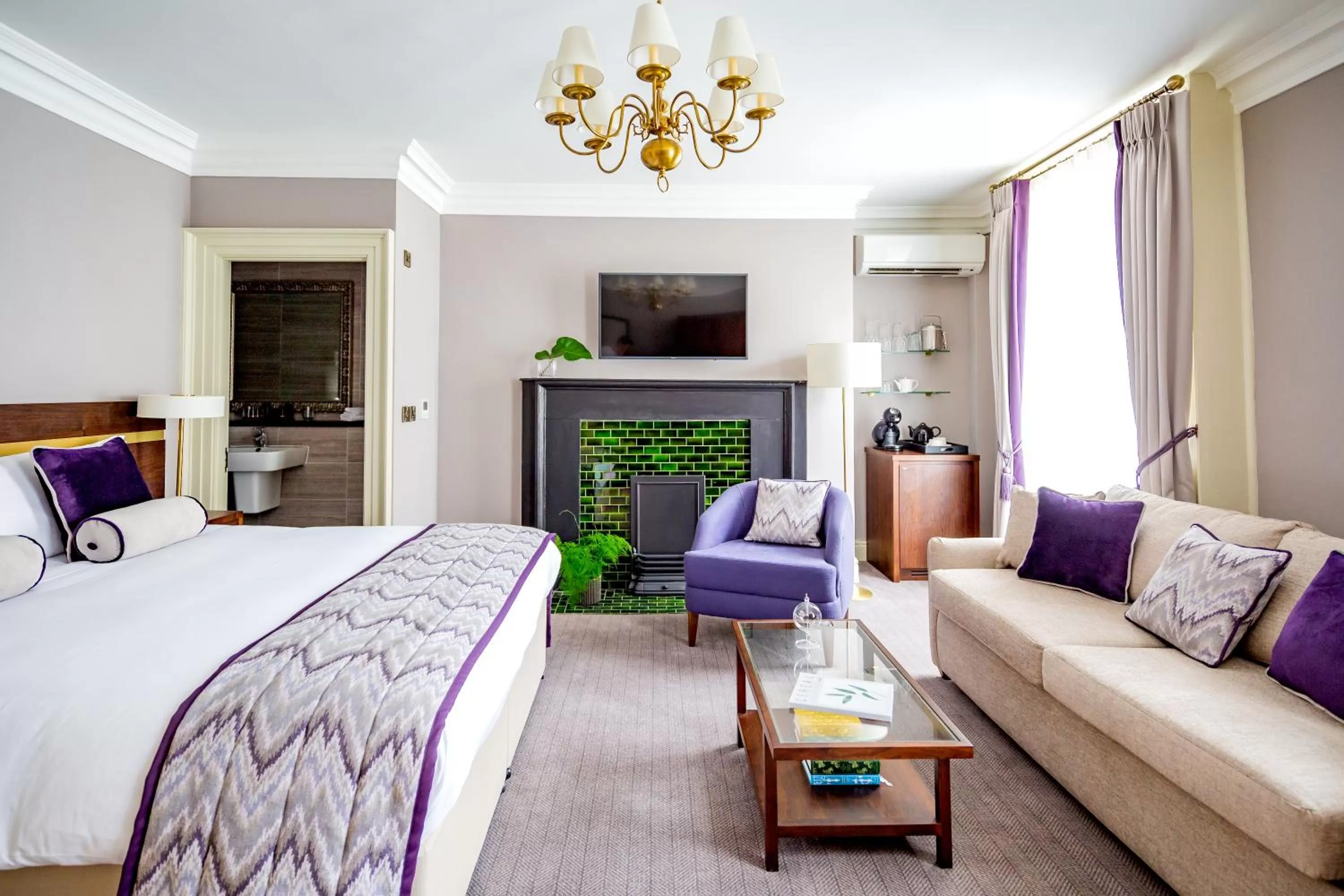 Bed in Trinity Townhouse Hotel