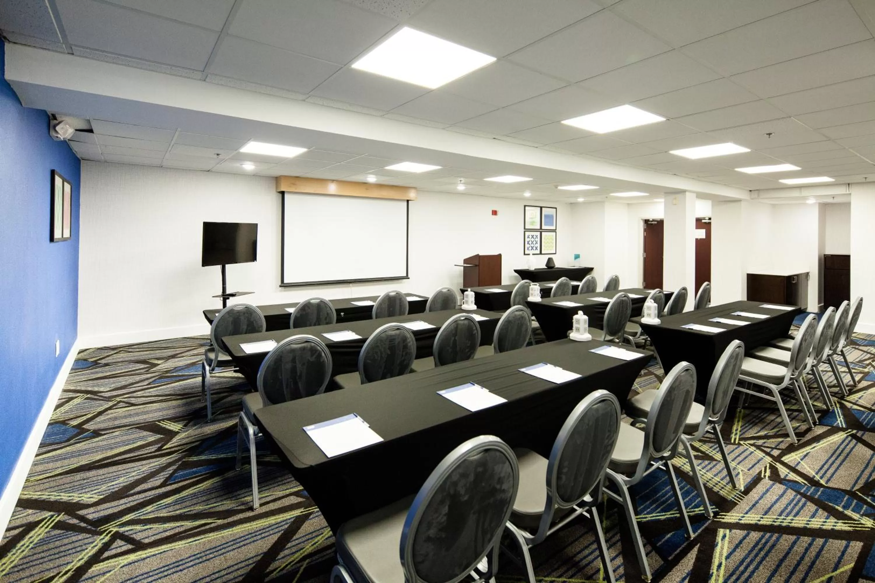 Meeting/conference room in Holiday Inn Express Hotel & Suites Nashville Brentwood 65S