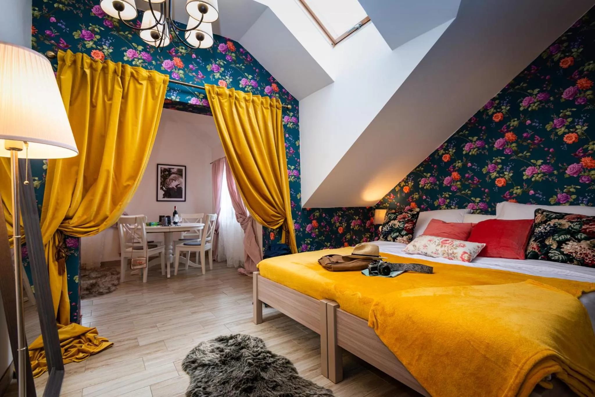 Bed in Pokoje w Starej Karczmie - by Upstairs