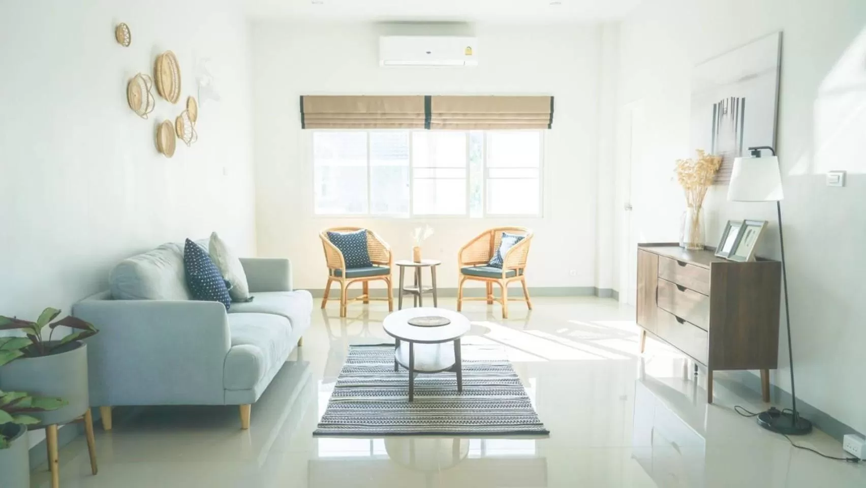 Living room in PAI LAMUN VALLEY