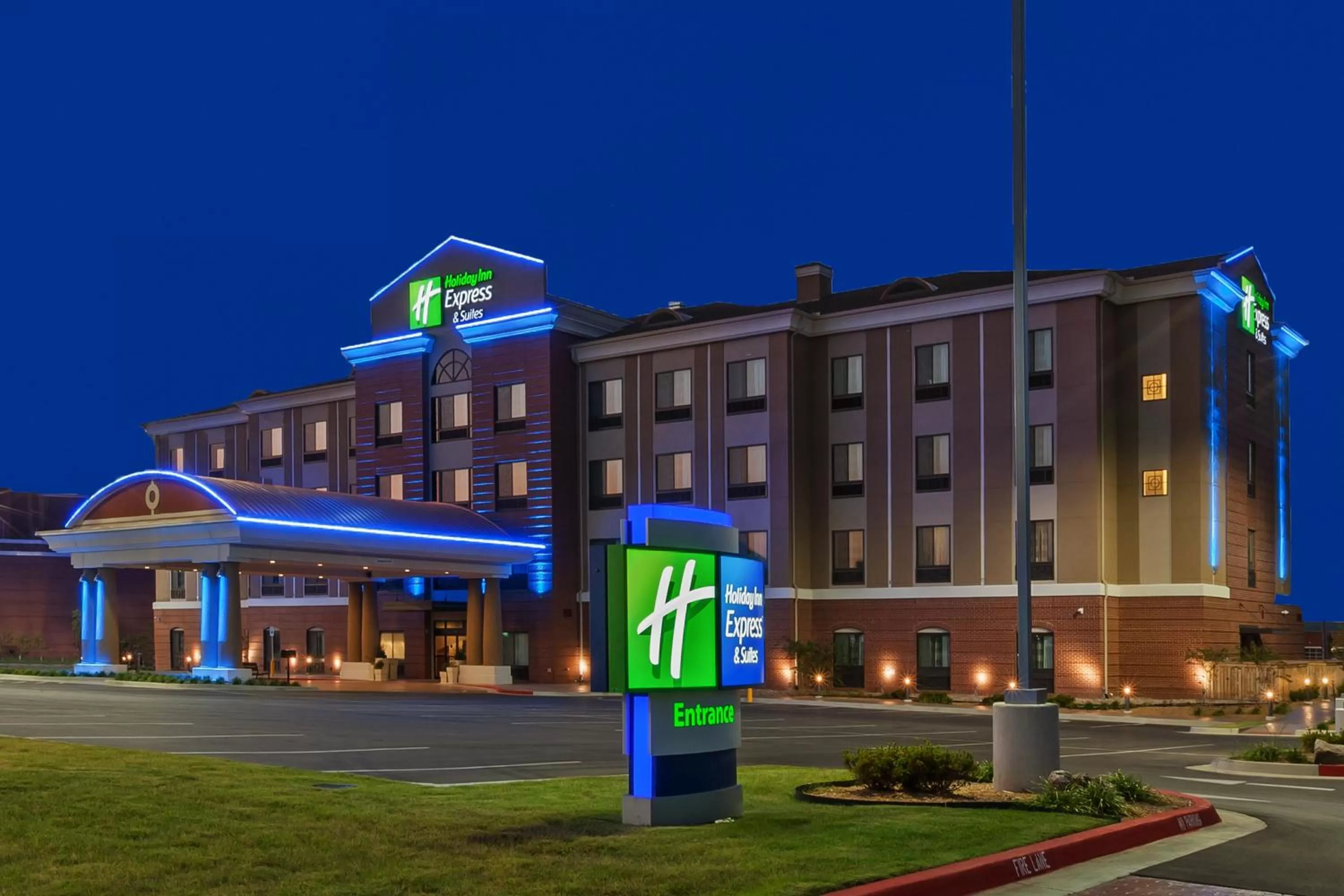 Property building in Holiday Inn Express & Suites Glenpool by IHG