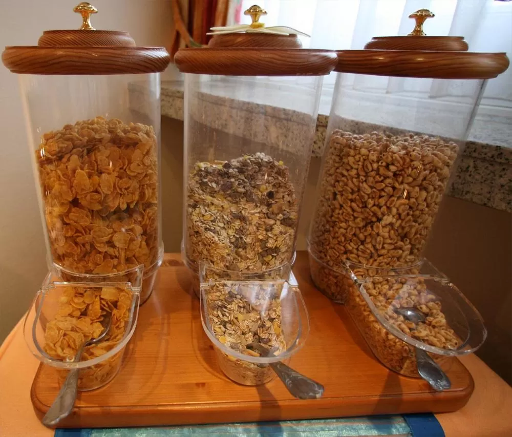 Restaurant/places to eat in City Hotel by celina