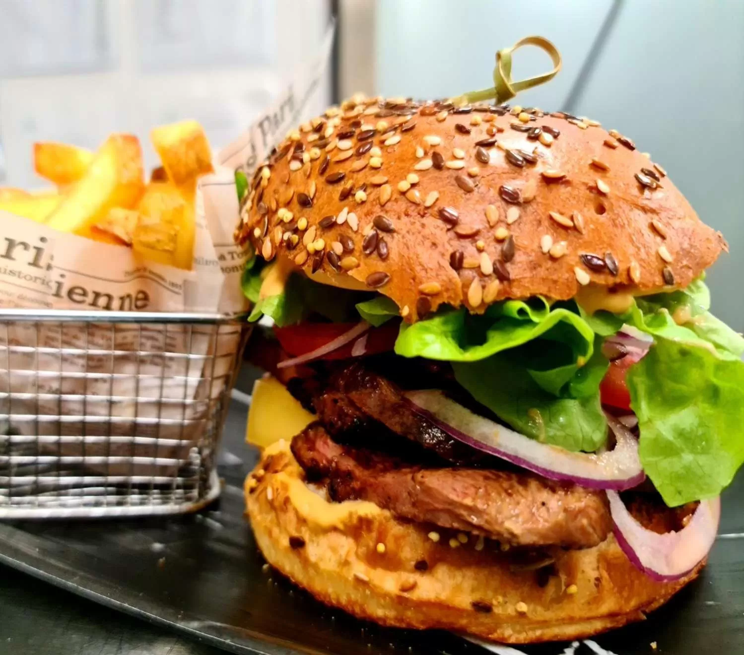 Restaurant/places to eat in Campanile Lille Euralille