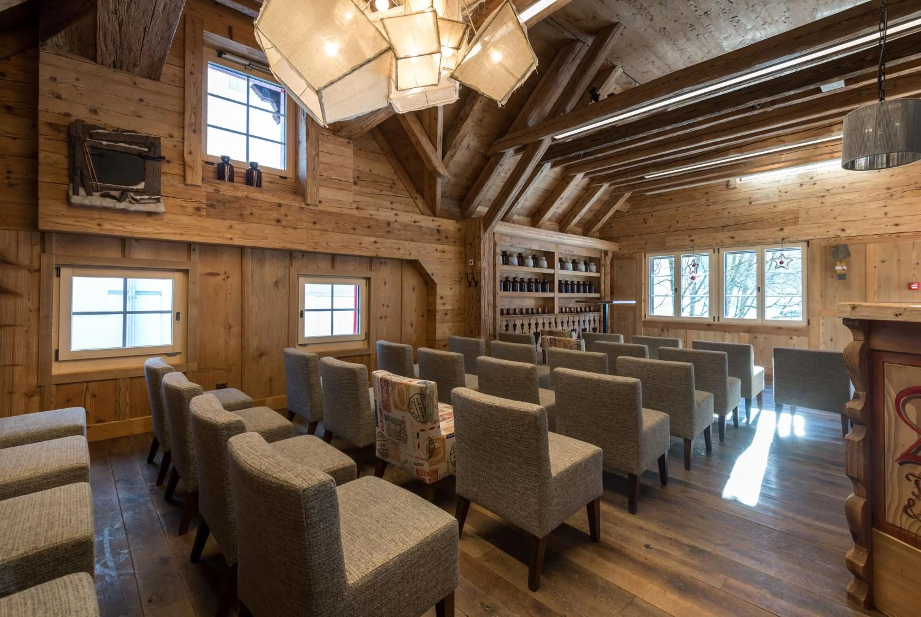 Business facilities in Alpenclub