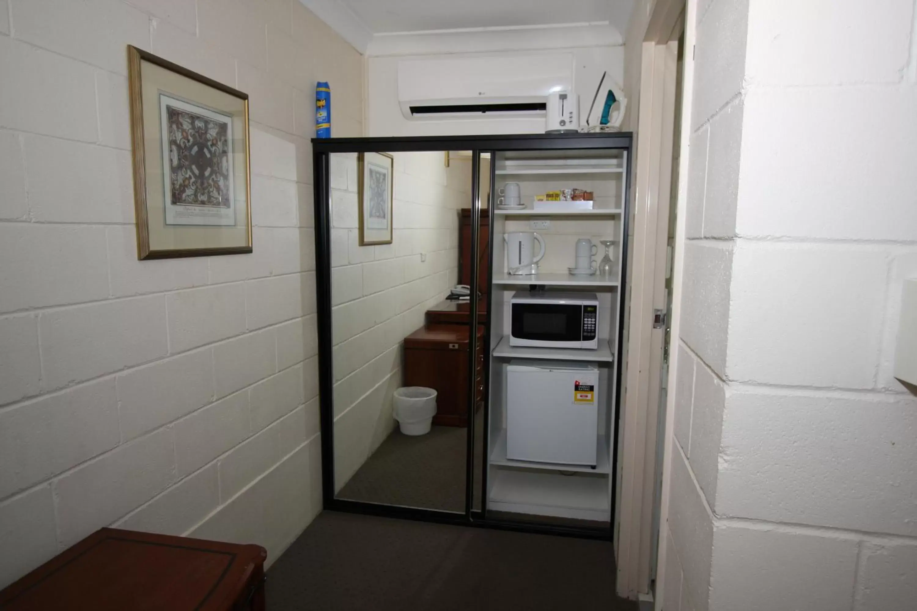 Twin Room in Picton Valley Motel Australia Twin Room in Picton Valley Motel Australia