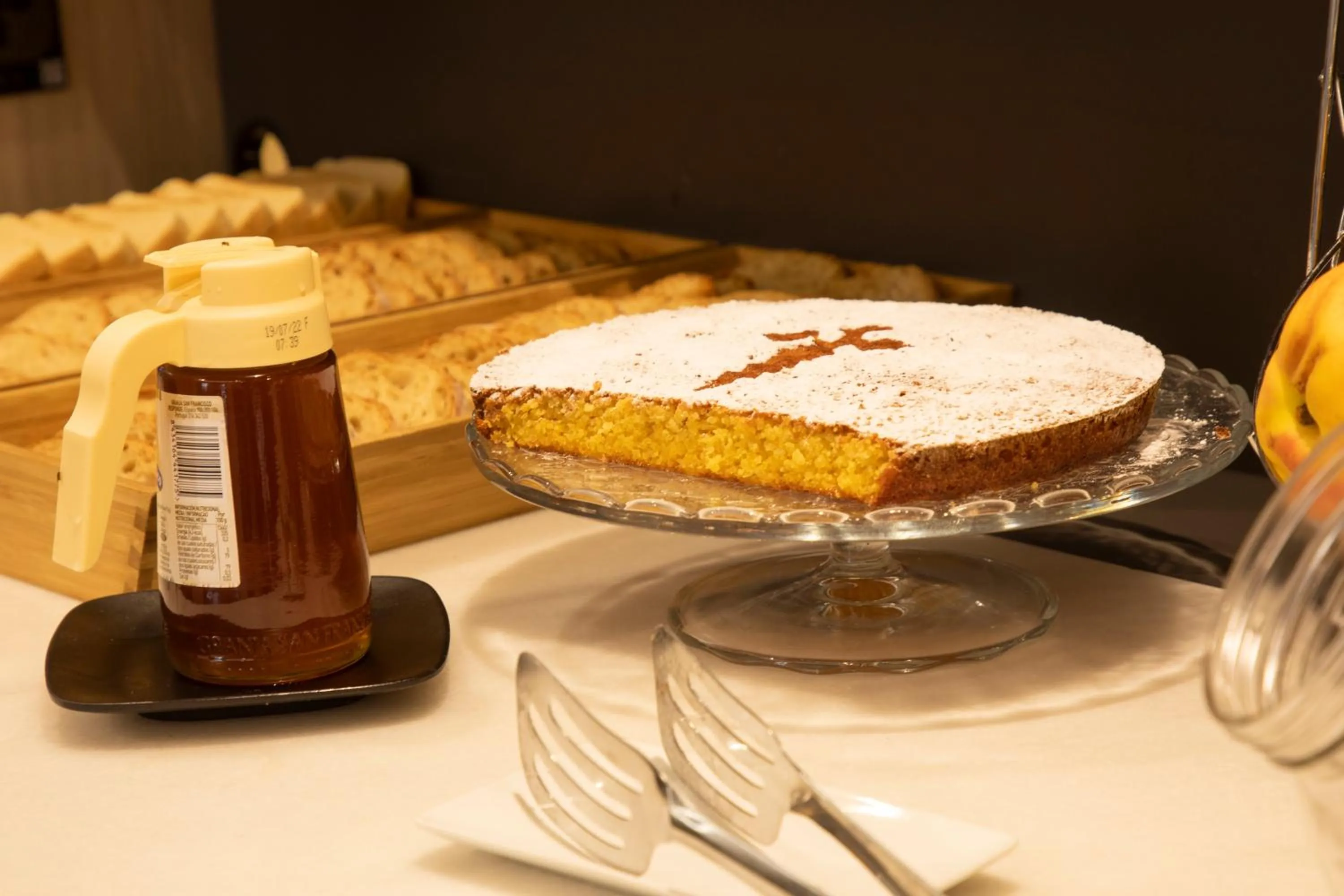 Buffet breakfast in Hotel Lux Santiago