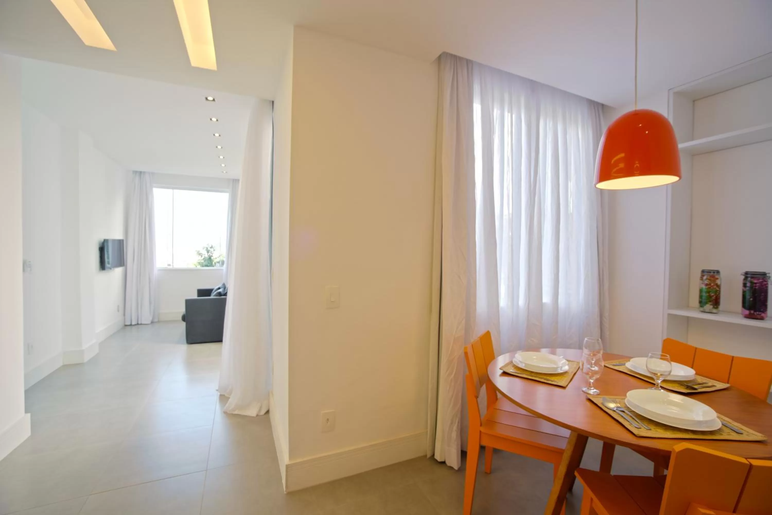 TV and multimedia in New Sugar Loft Apartments