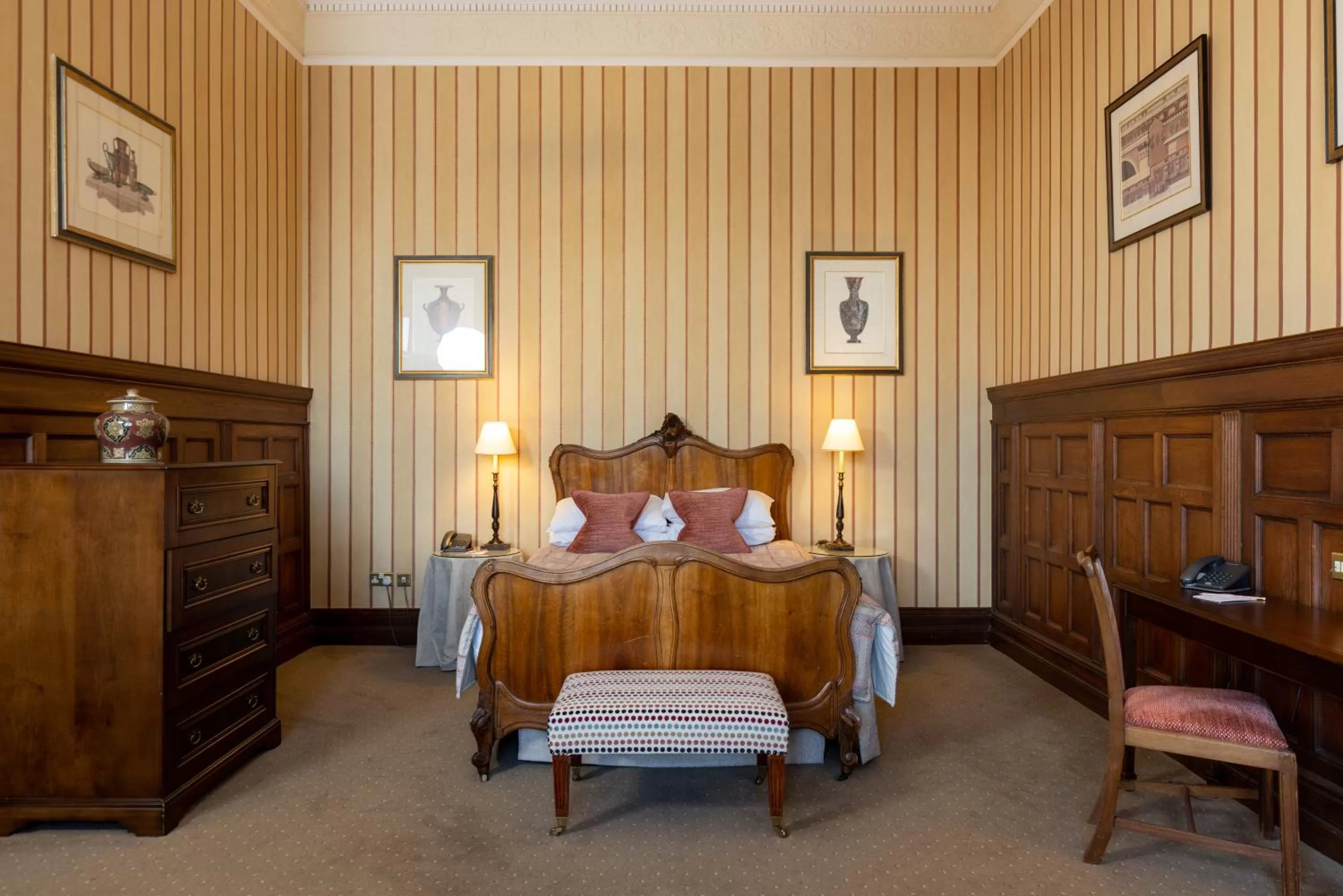 Bedroom, Bed in Hapimag Resort Edinburgh