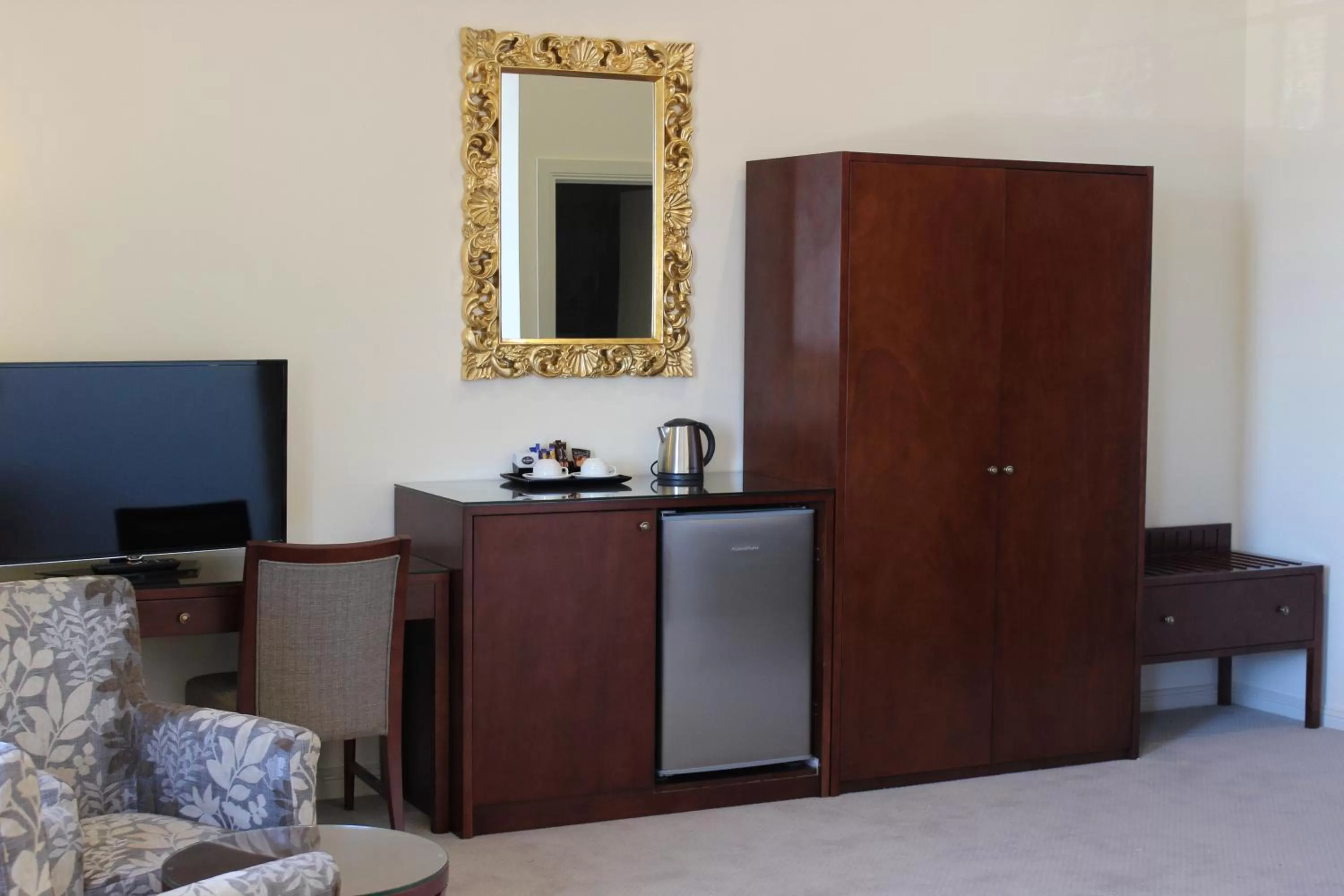 Coffee/tea facilities in Quality Hotel Regent Rockhampton