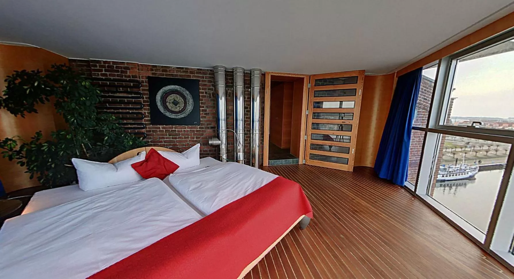 Photo of the whole room, Bed in Speicher Barth - Superior-Hotel