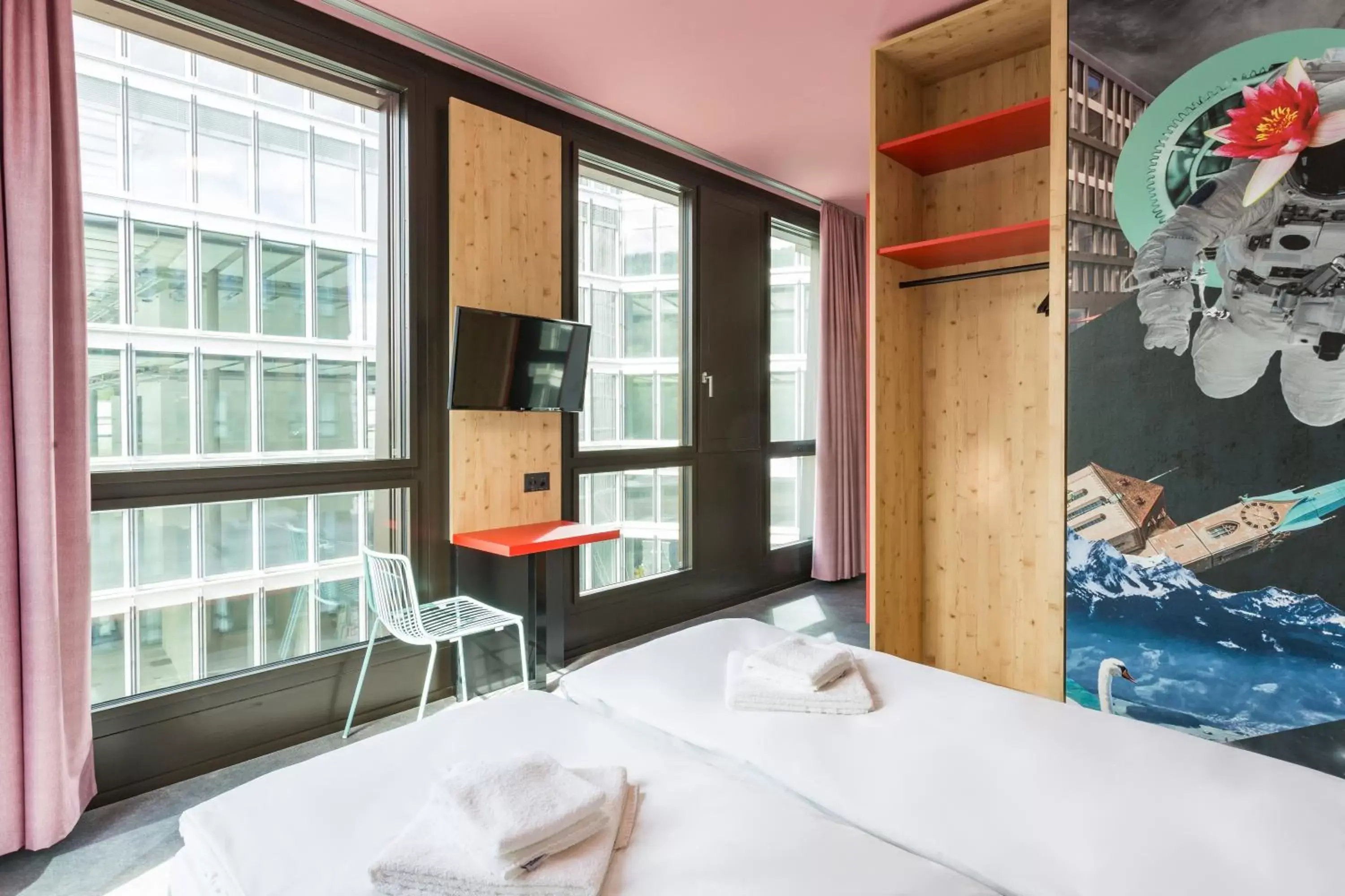 Single Room in MEININGER Hotel Zürich Greencity Single Room in MEININGER Hotel Zürich Greencity