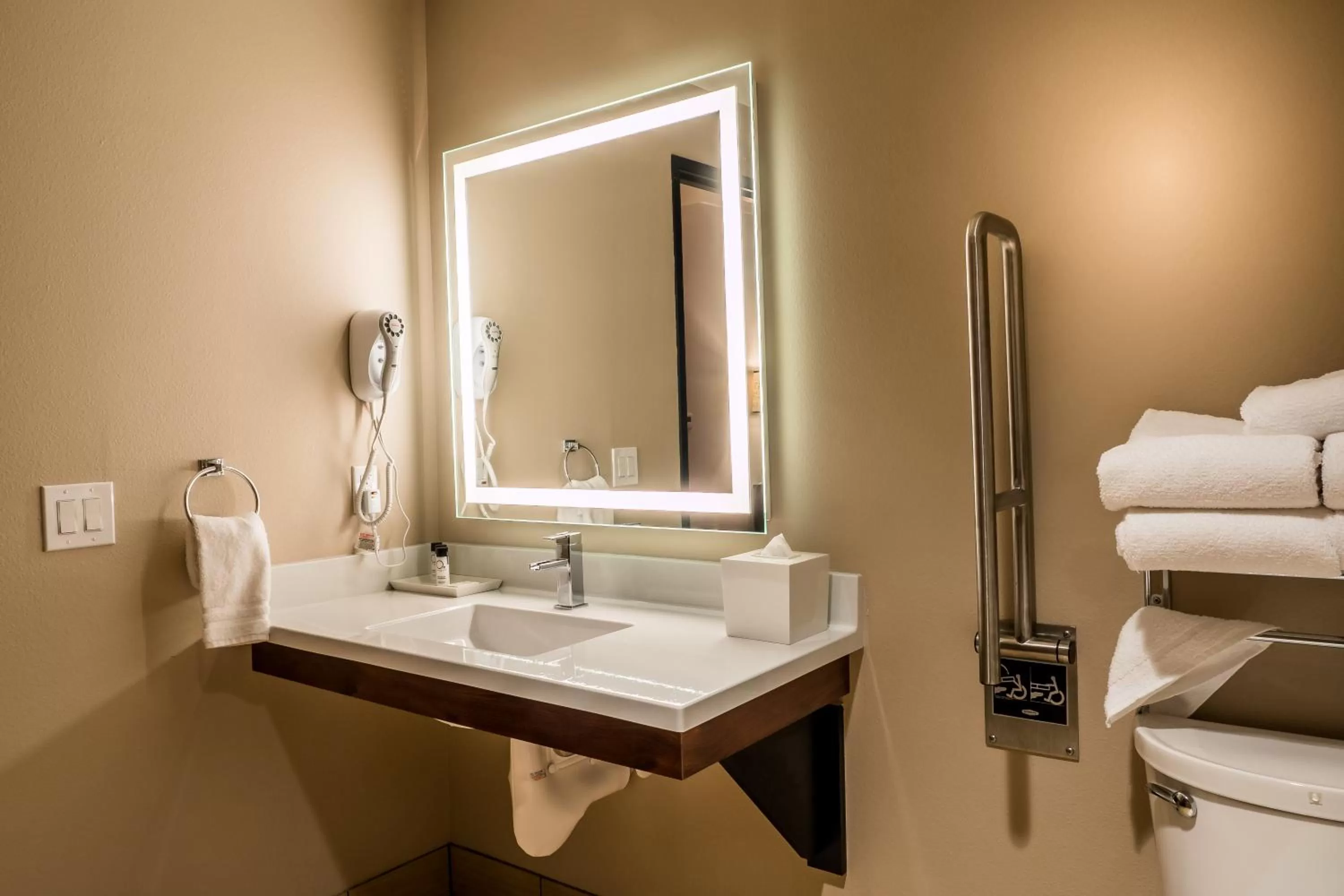 Bathroom in Skyline Hotel and Casino