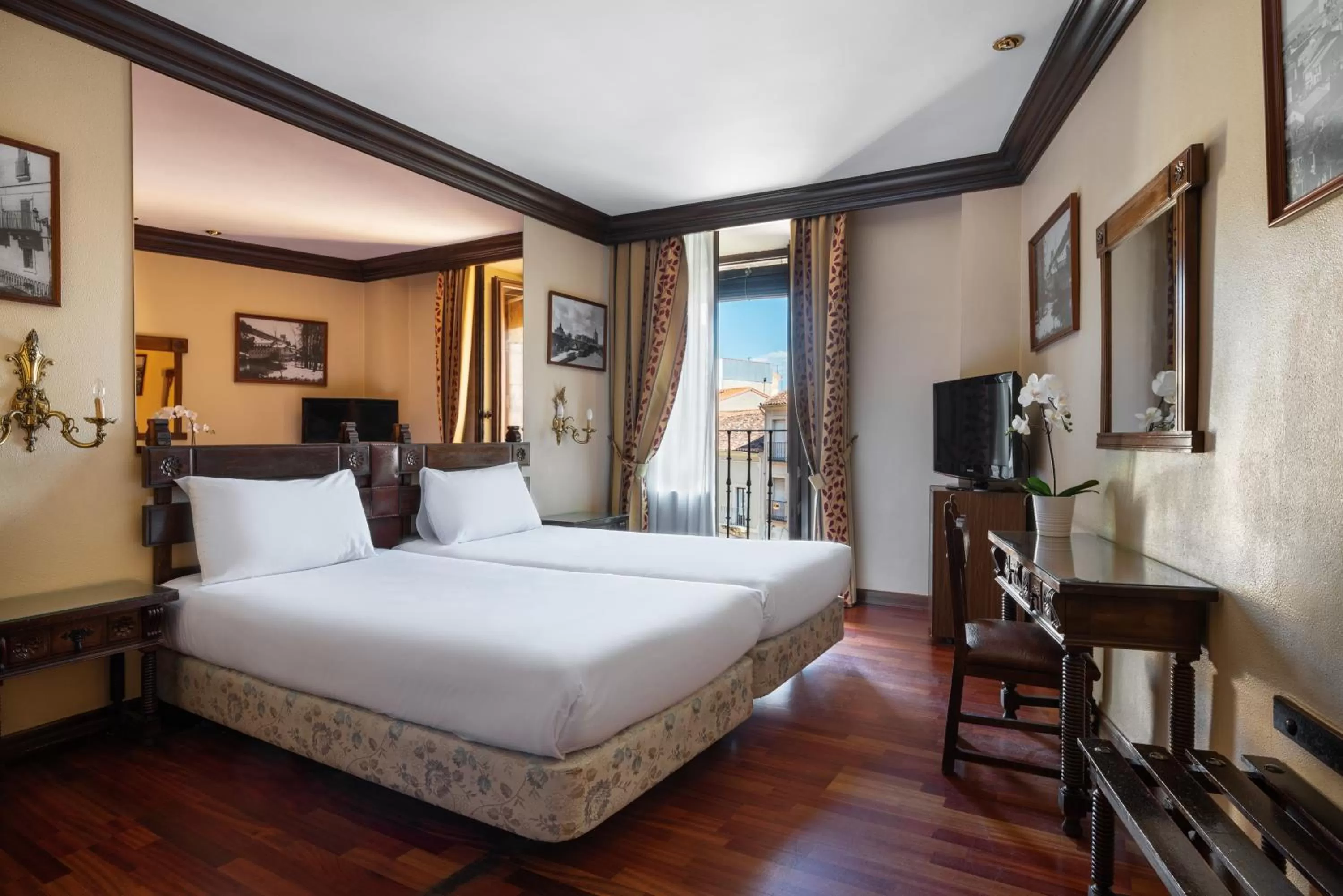 Photo of the whole room, Bed in Crisol Conde Rodrigo