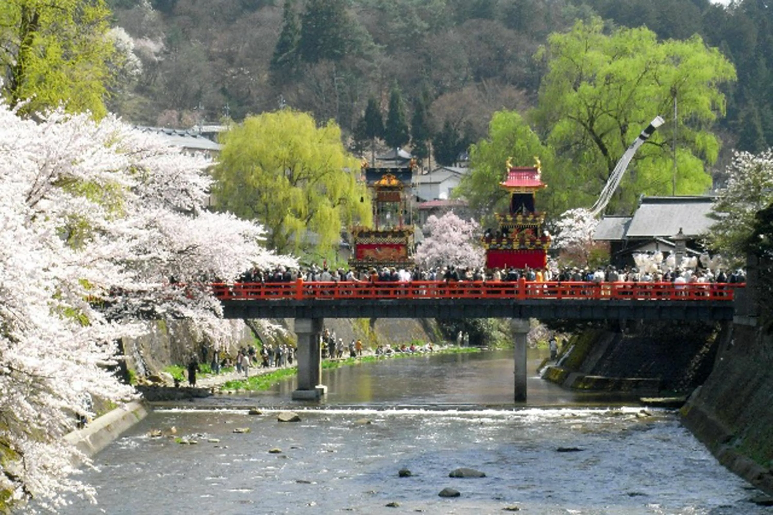 Spring in Hotel Ryu Resort and Spa