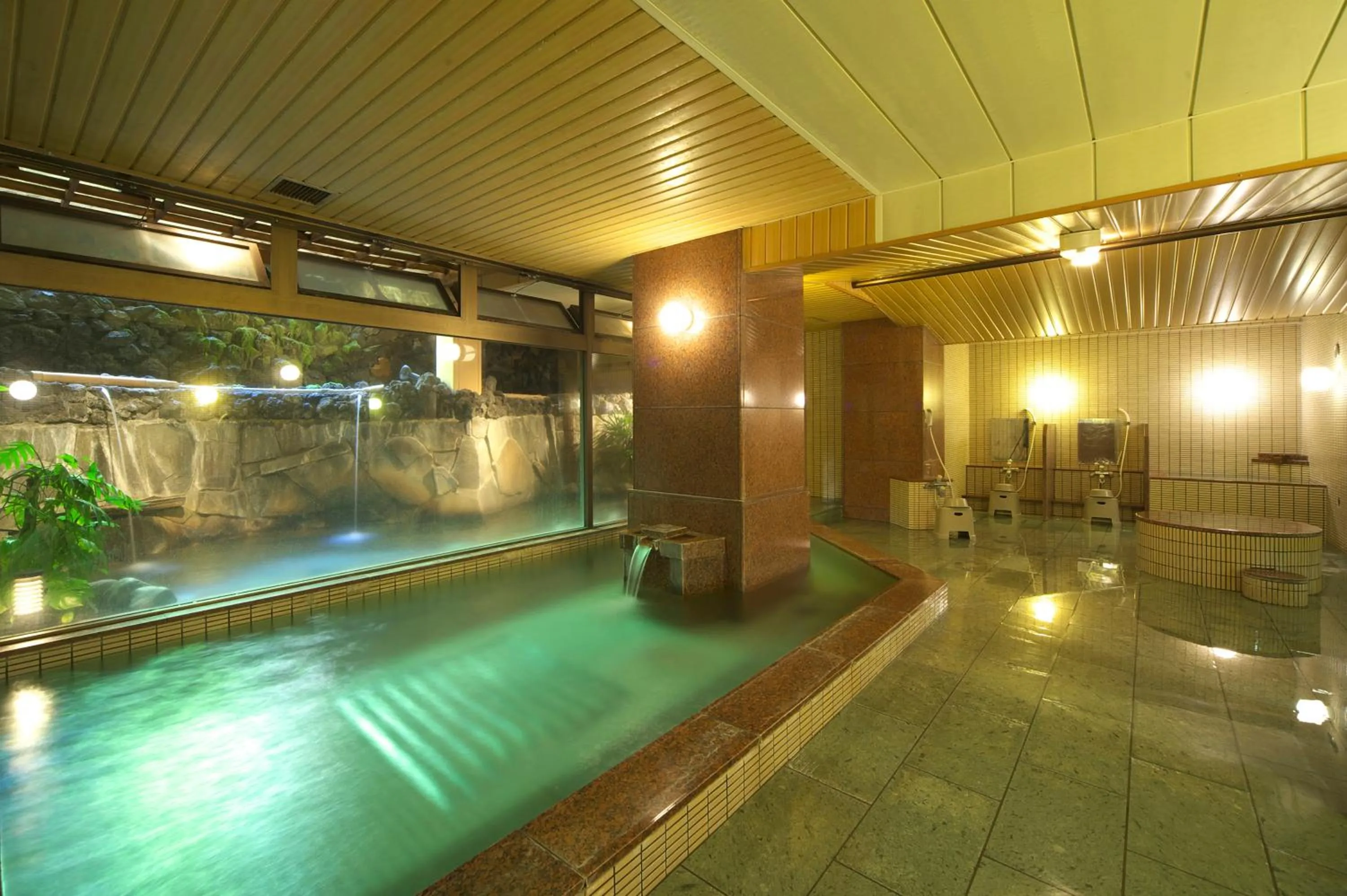 Hot Spring Bath in Kasuitei Ooya