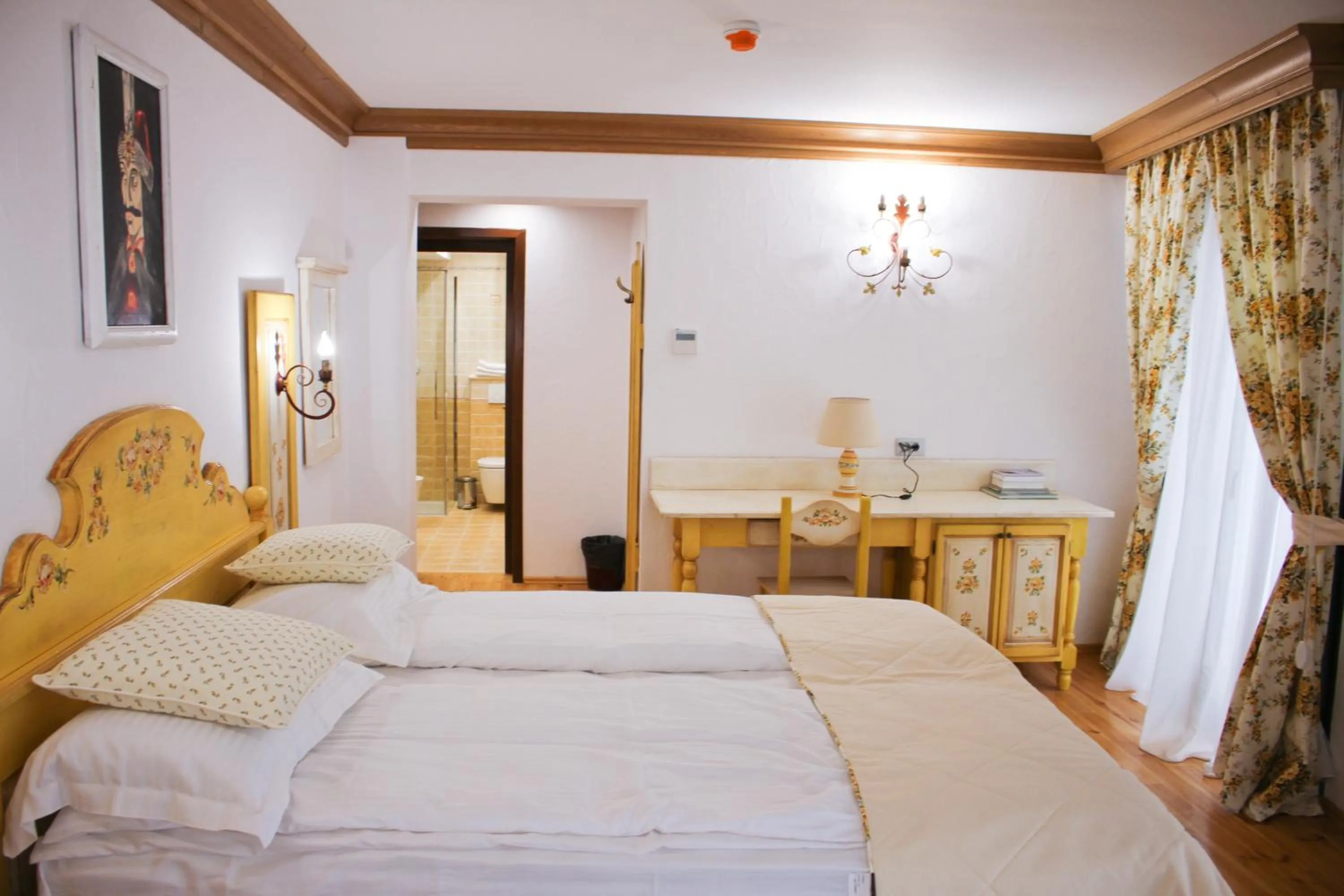 Bed in Casa Comana Boutique Hotel