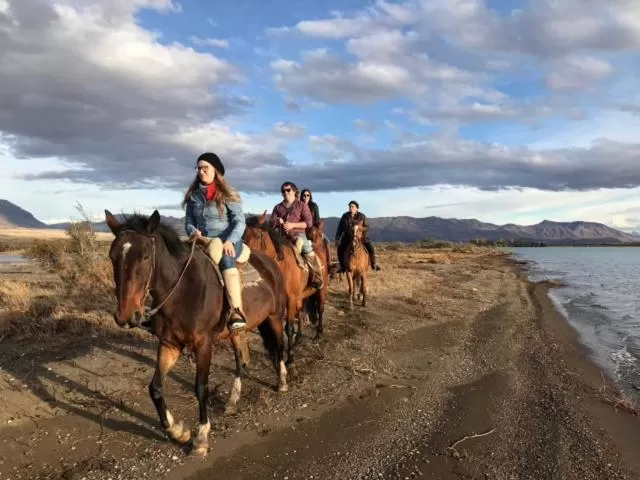 Horseback Riding in Hostería El Galpón Del Glaciar