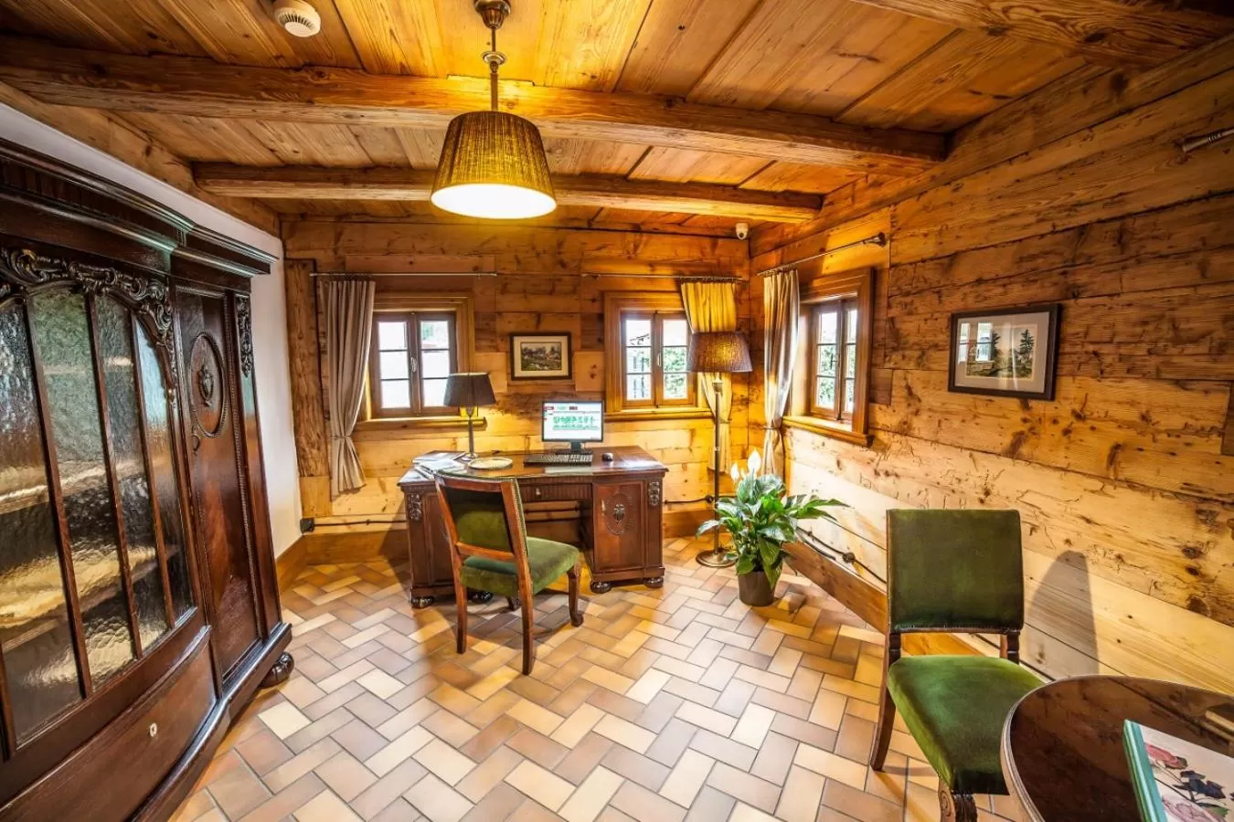 Lobby or reception in Pensjonat Dom Zegarmistrza