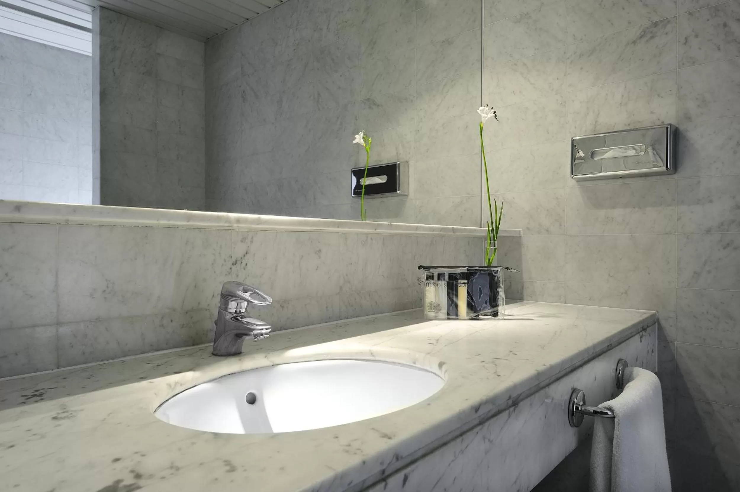 Bathroom in Hotel Gran Derby Suites, a Small Luxury Hotel of the World