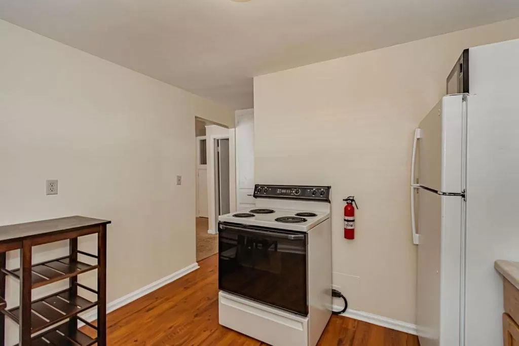 Kitchen or kitchenette, Kitchen/Kitchenette in Suites of Lava Hot Springs