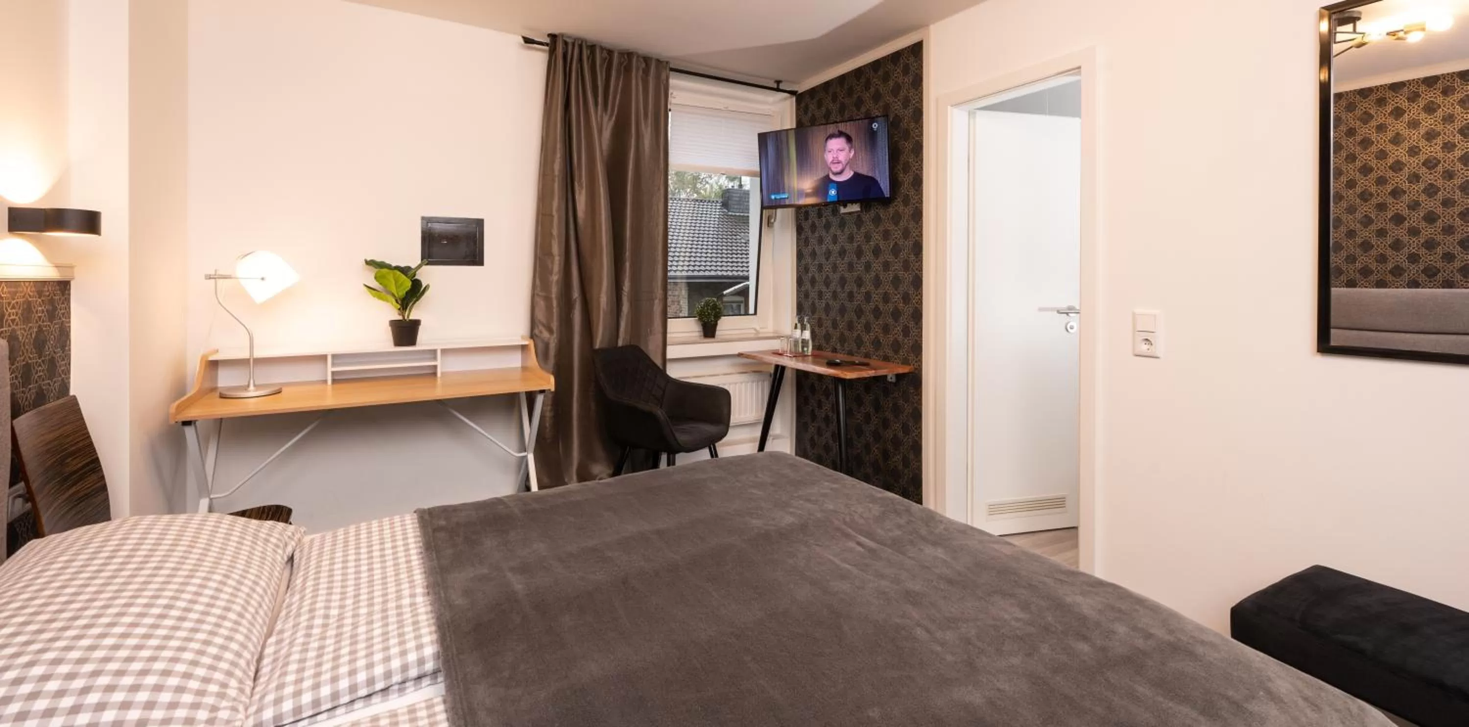 Bed in Hotel Burgblick