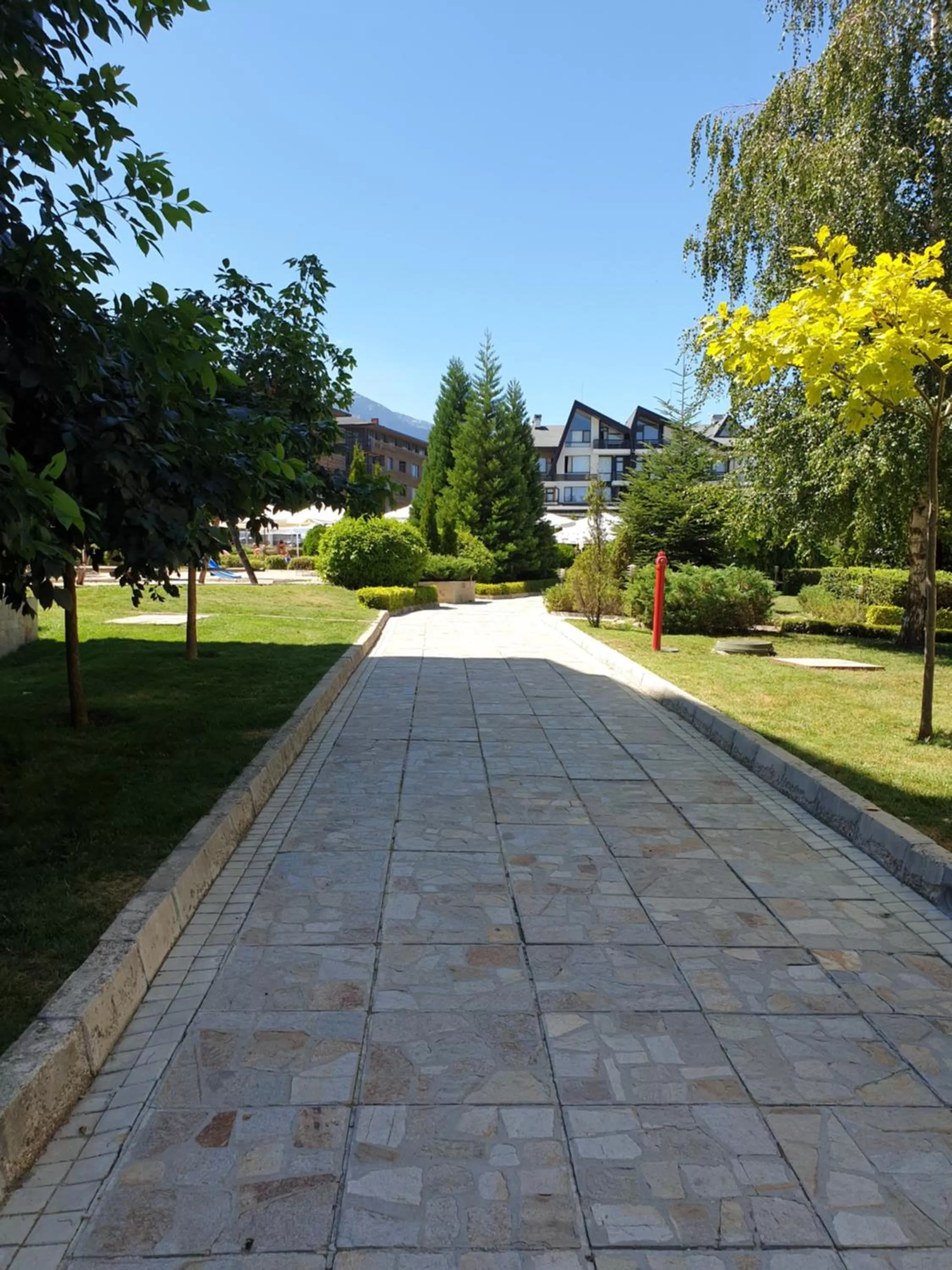 Garden in Private Studio in Aspen Golf and Ski Resort