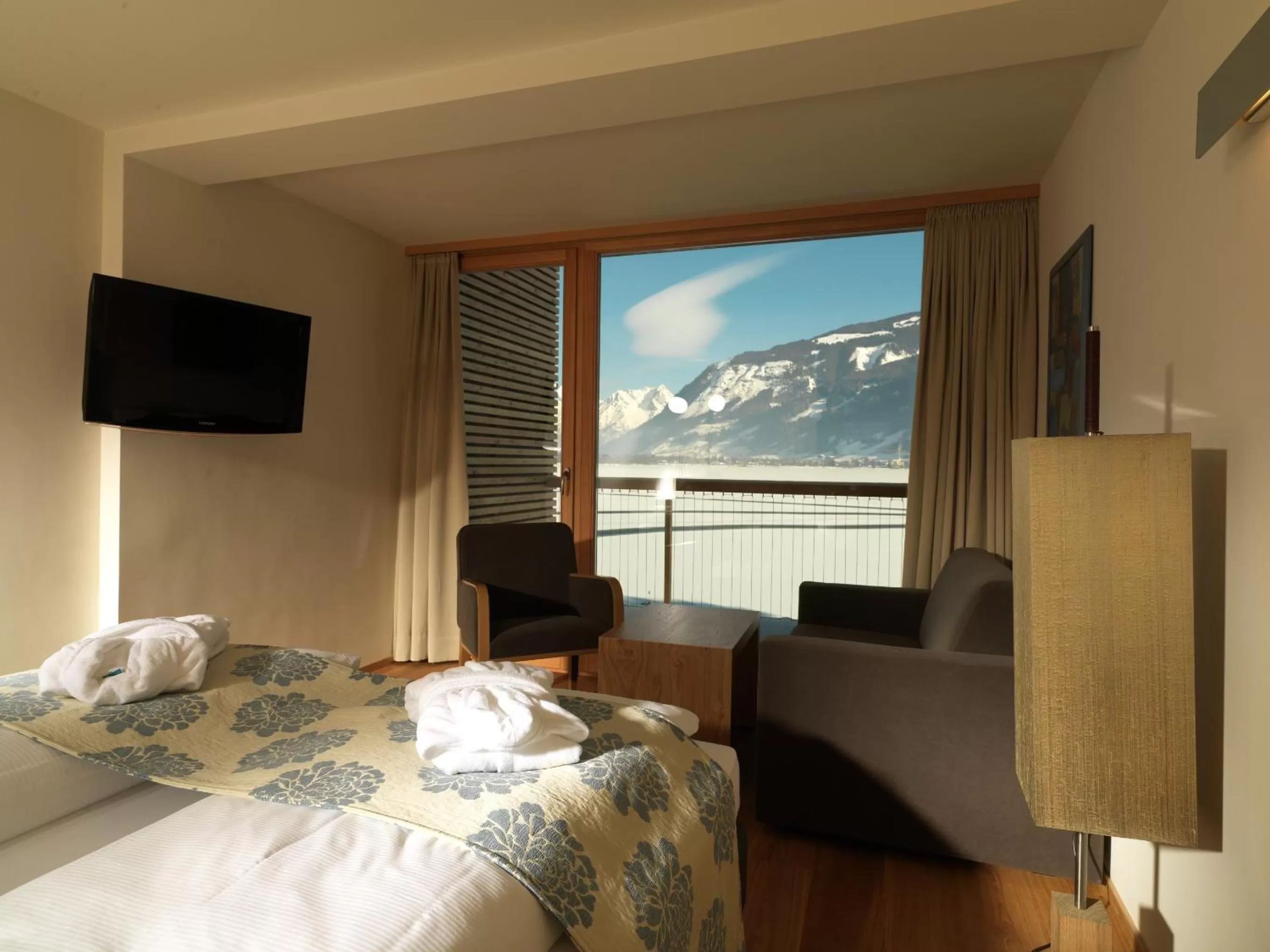 Photo of the whole room, Bed in Seevilla Freiberg