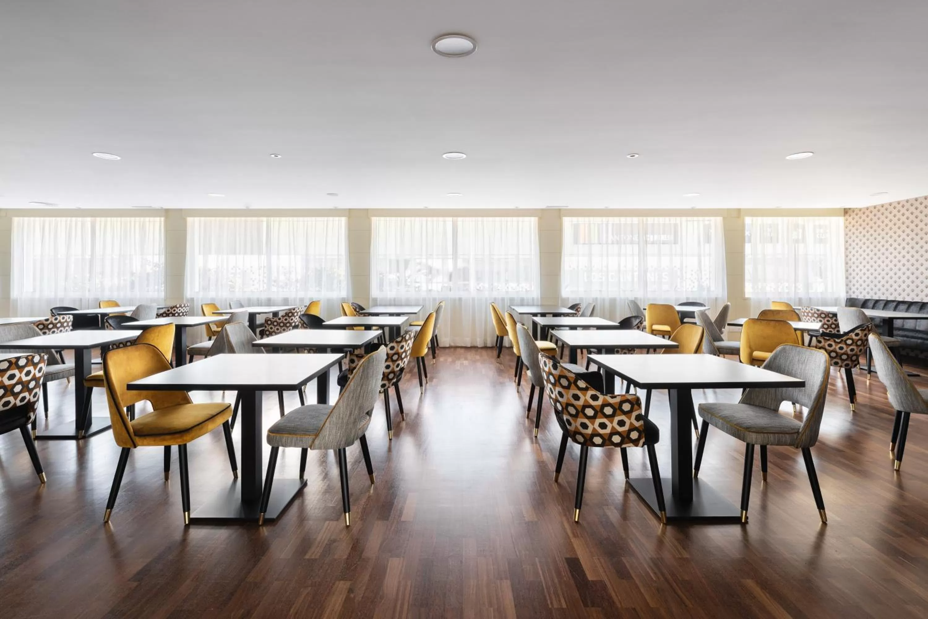 Dining area in Eurostars Atlántico