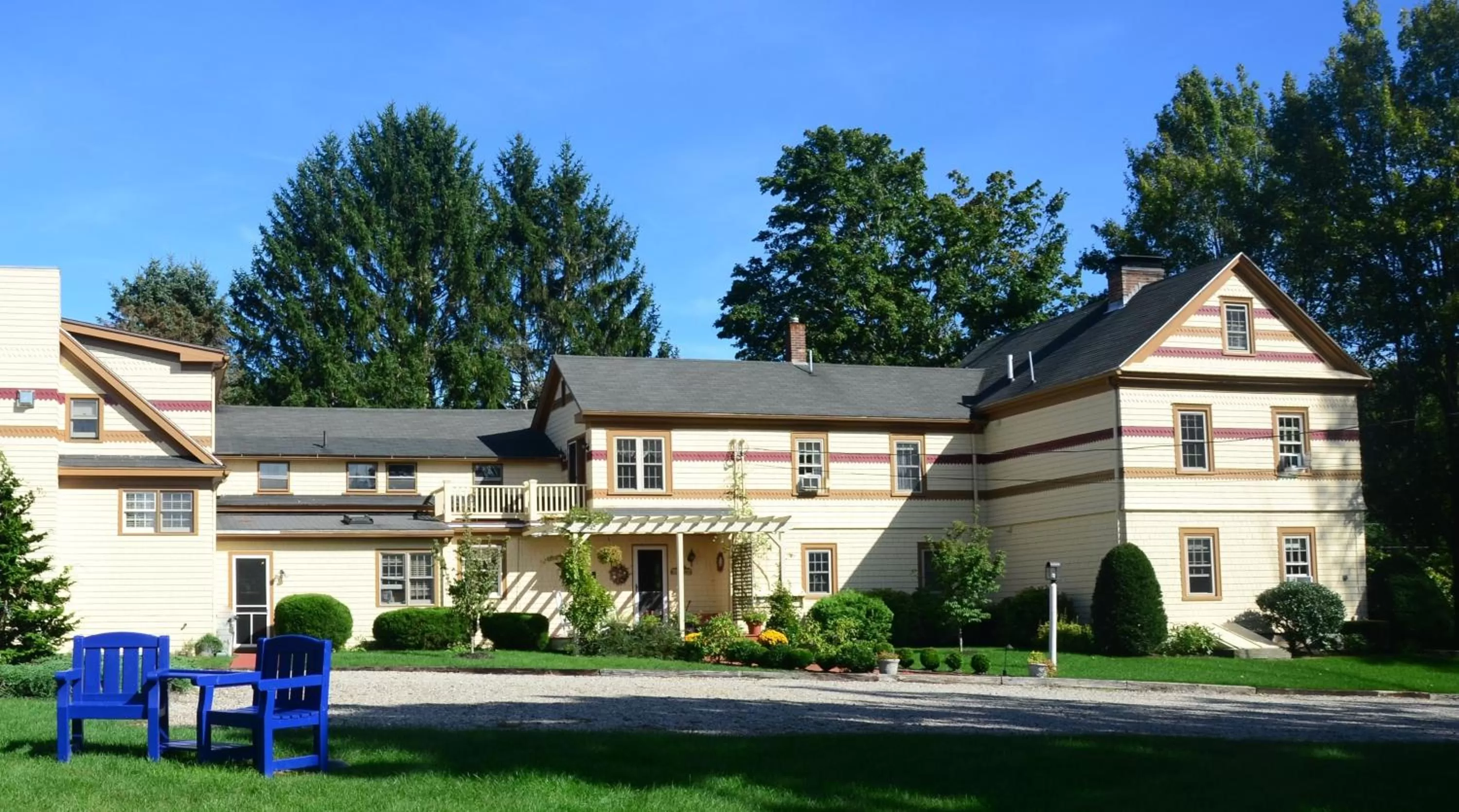 Property building in 1802 House Bed & Breakfast