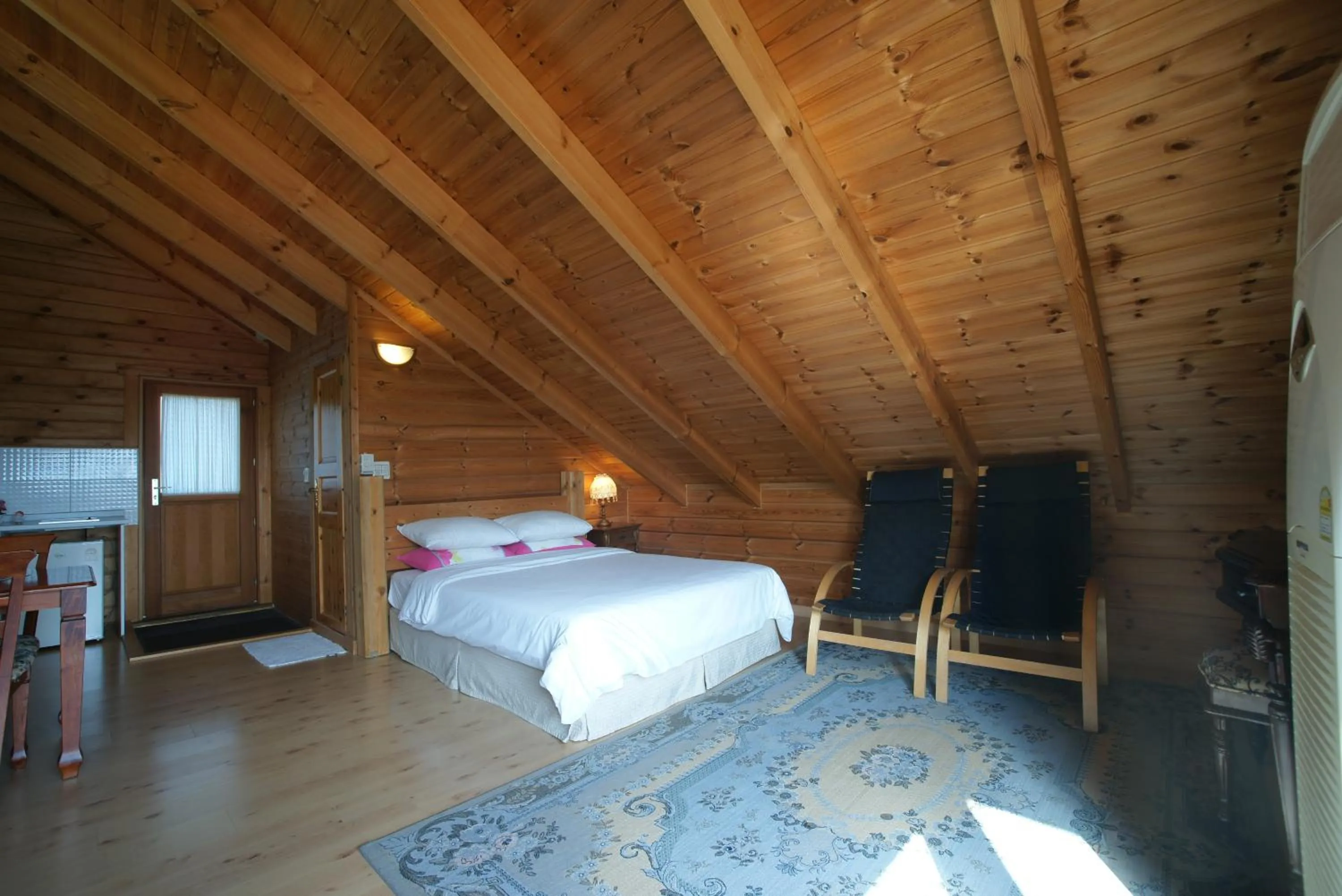 Shower, Bed in Sunny Day Jeju