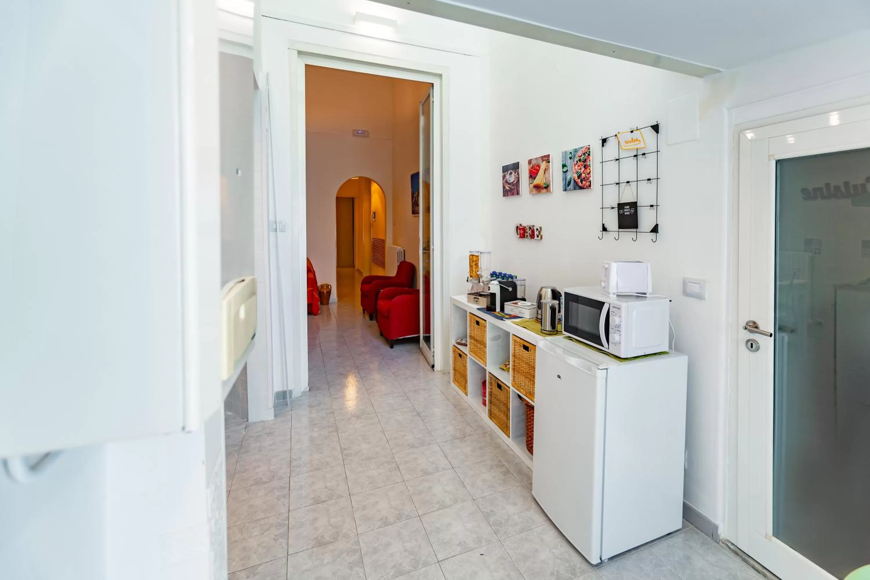 Kitchen/Kitchenette in Antonella home b&b