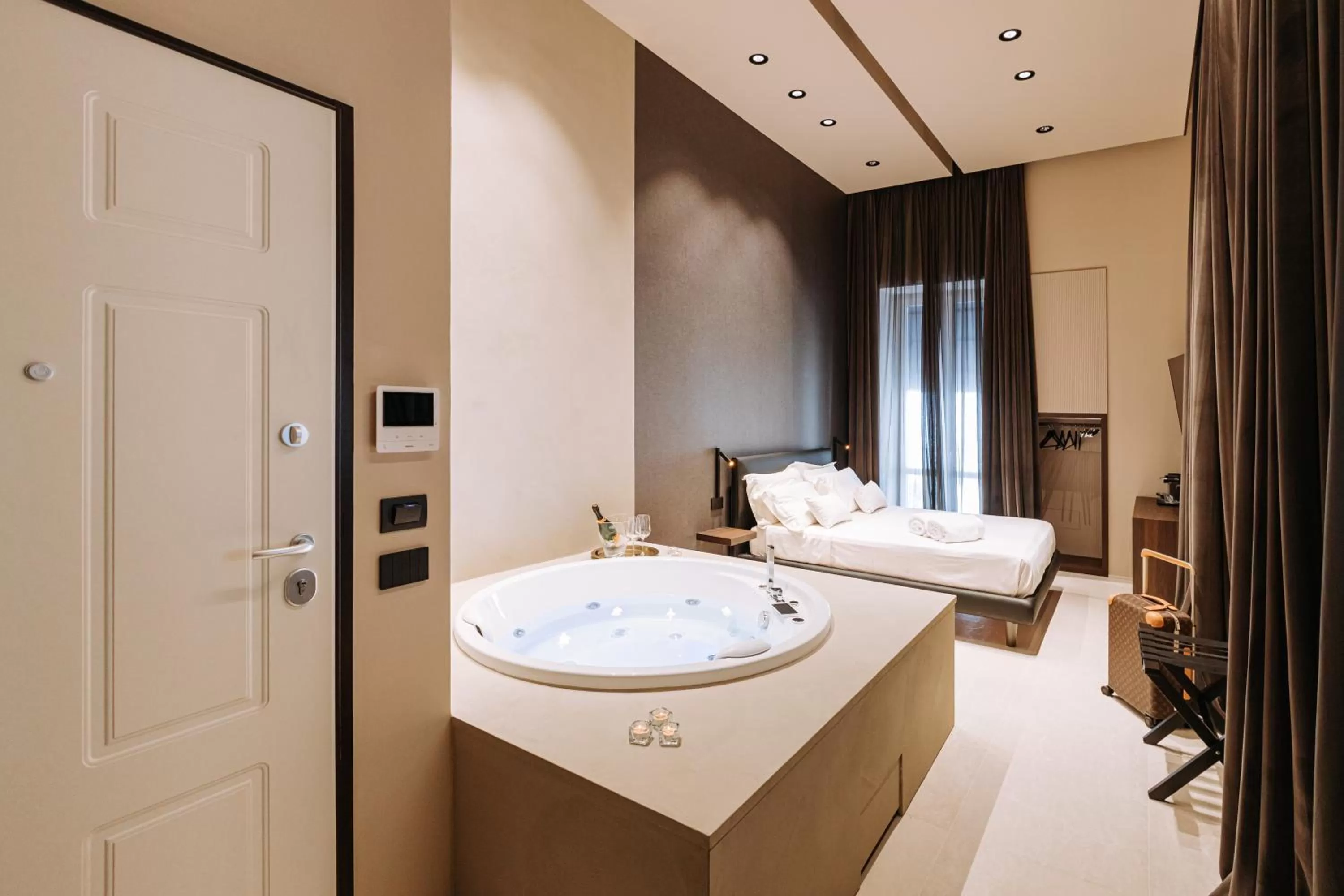 Bed in Suite1212 - Bandiera