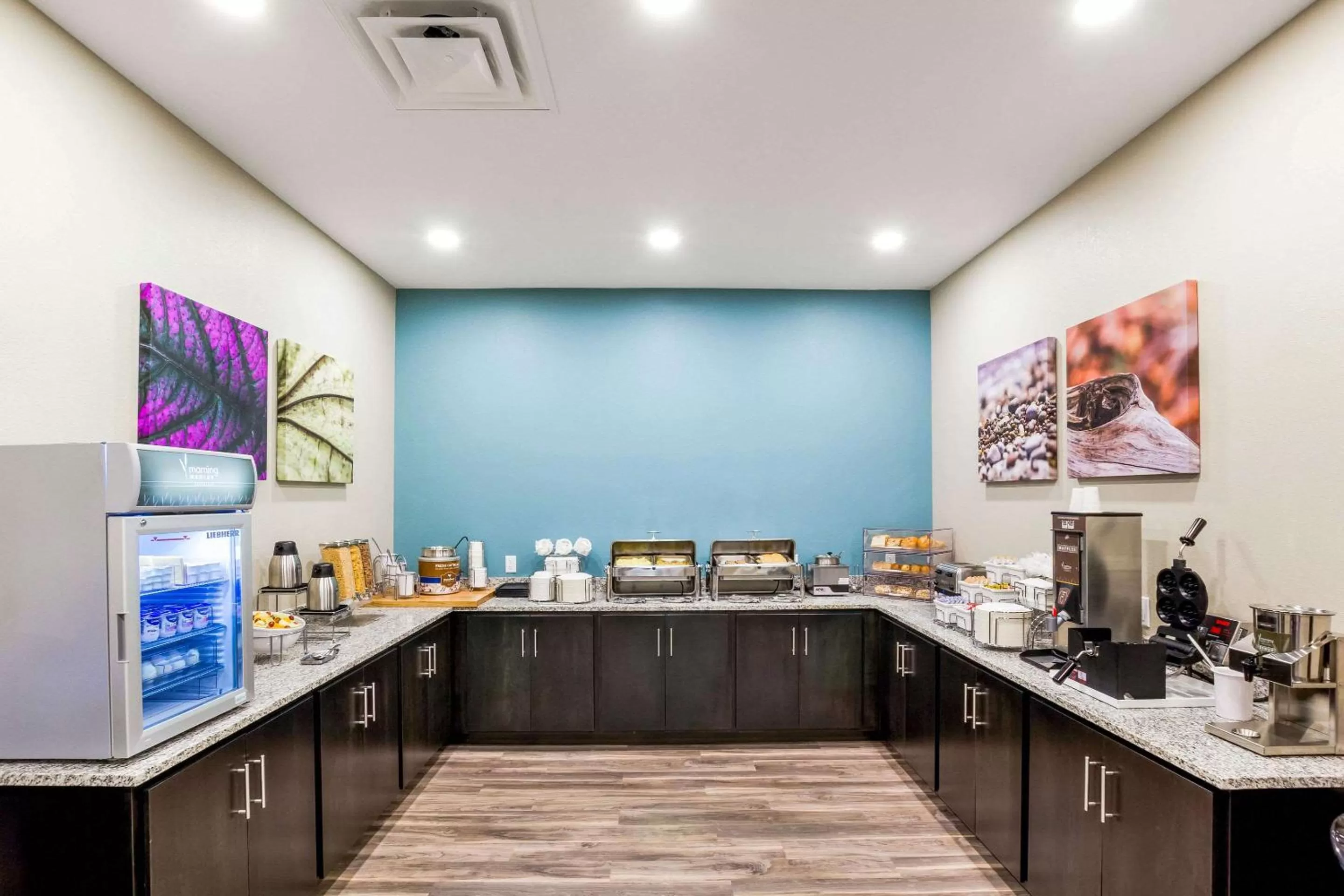 Breakfast in Sleep Inn Winfield - Teays Valley