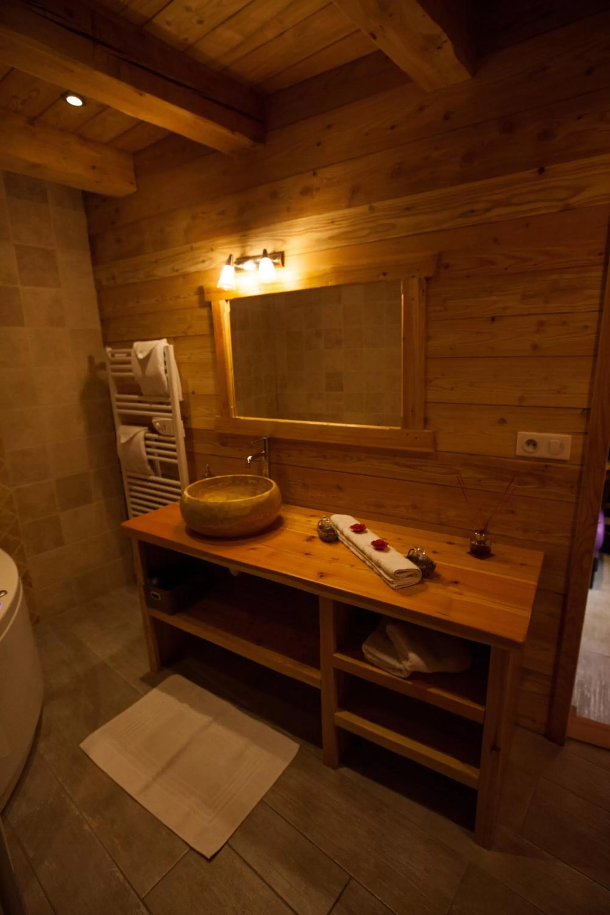 Bathroom in Le Bacchu Ber