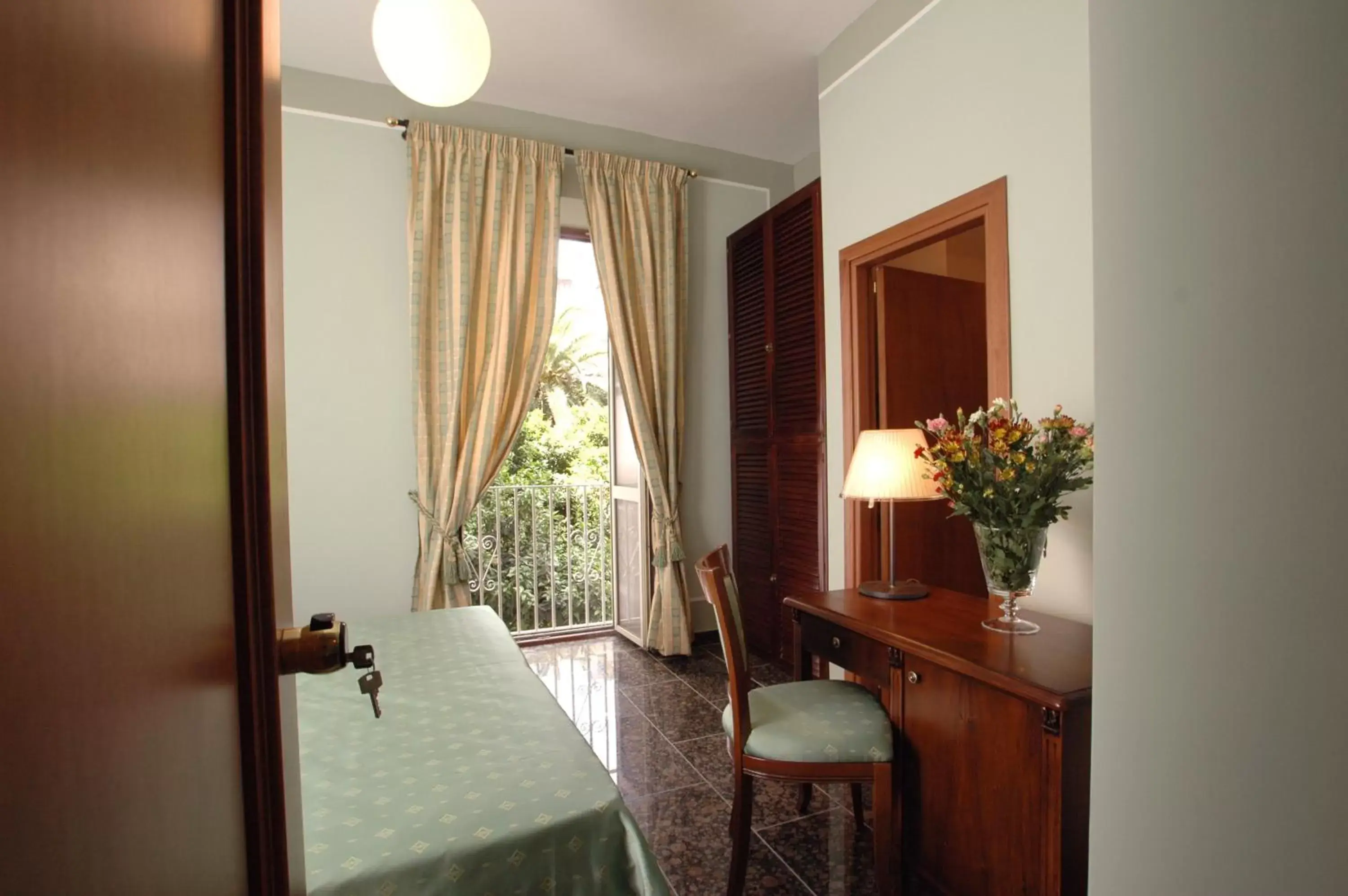 Superior Double or Twin Room - single occupancy in Le Stanze Del Vicerè Boutique Hotel Superior Double or Twin Room - single occupancy in Le Stanze Del Vicerè Boutique Hotel