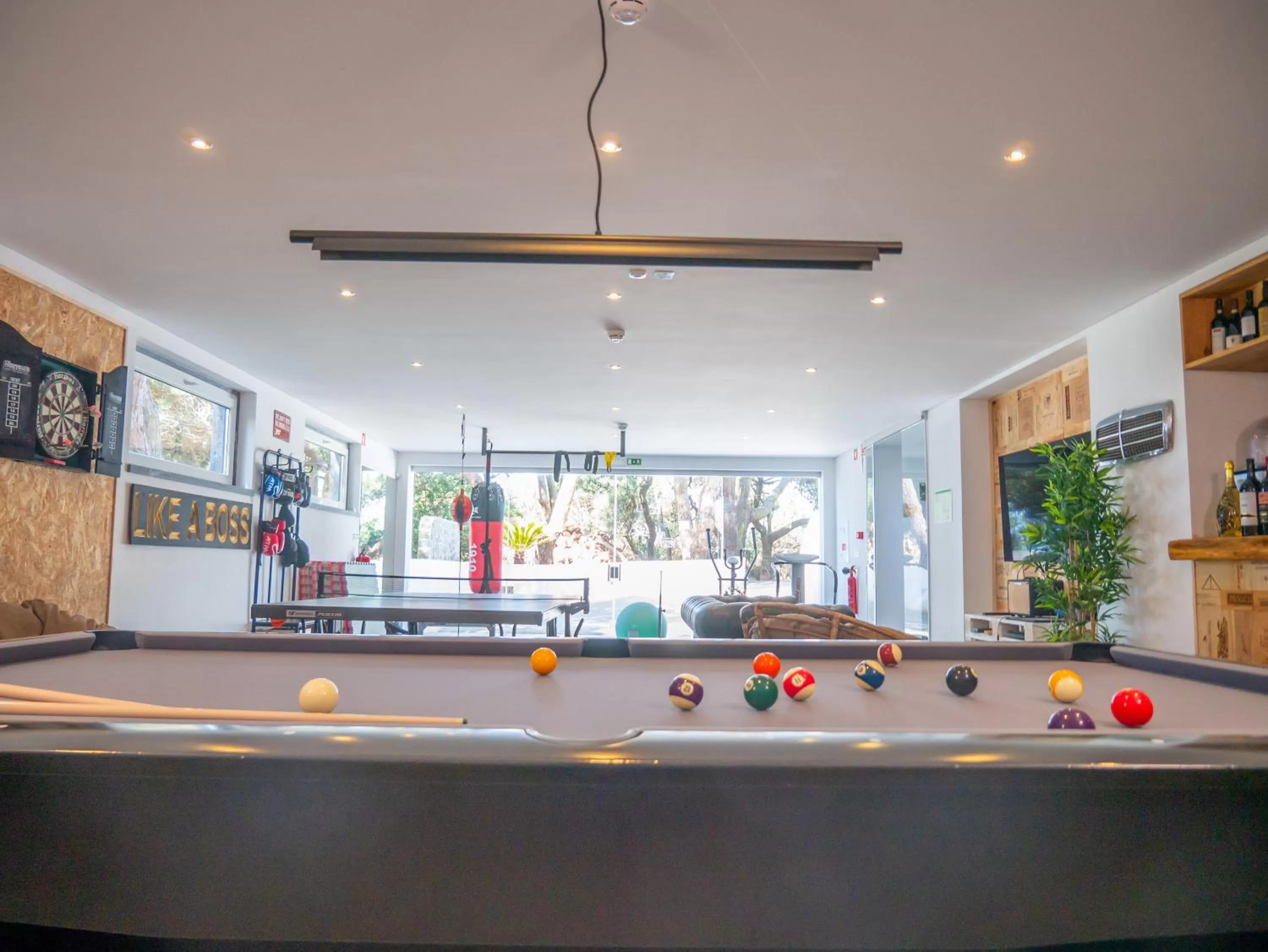 Communal lounge/ TV room in Azen Cool House