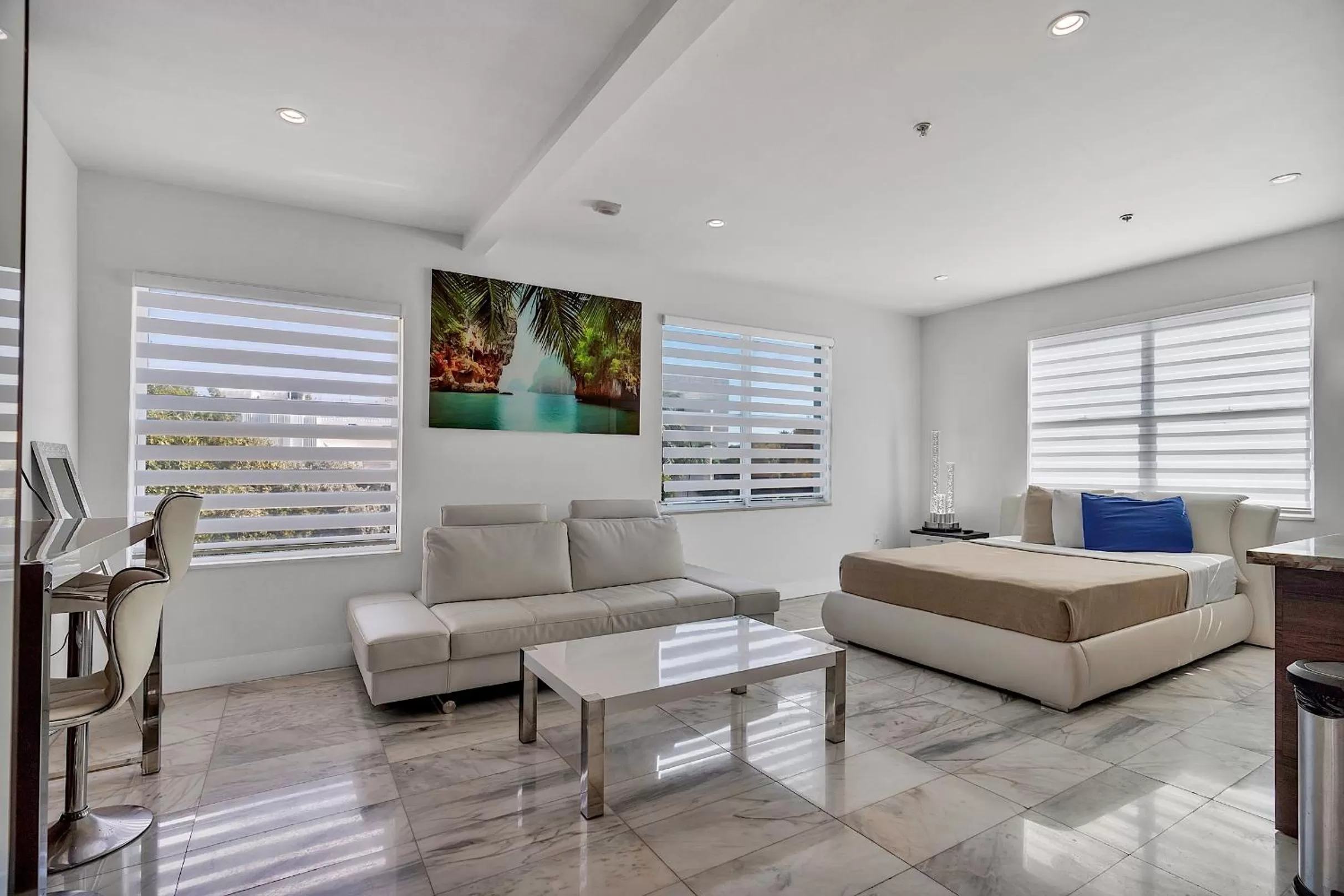 Seating Area in Sea Breeze