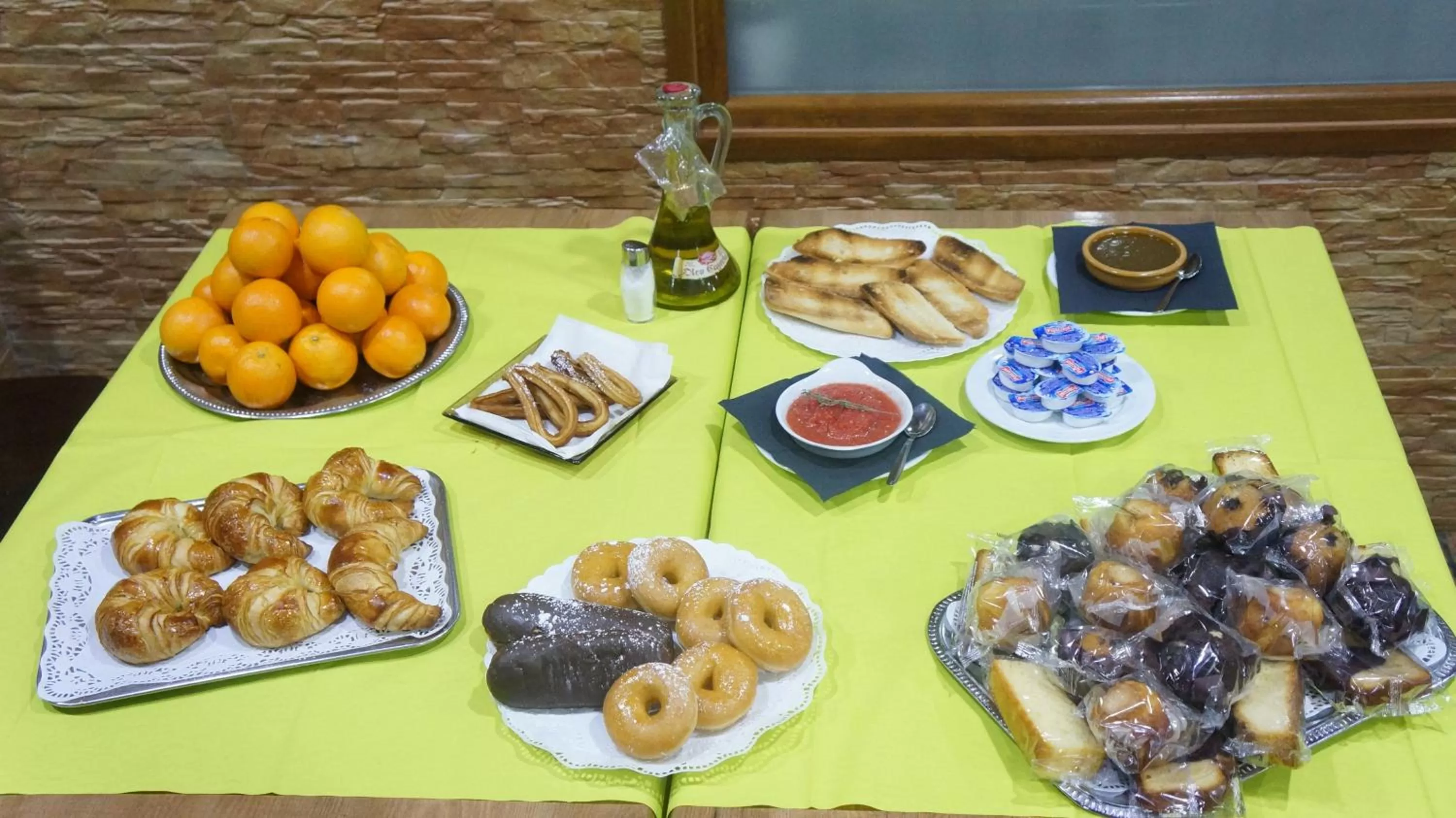 Breakfast in Hotel Rural El Jardin