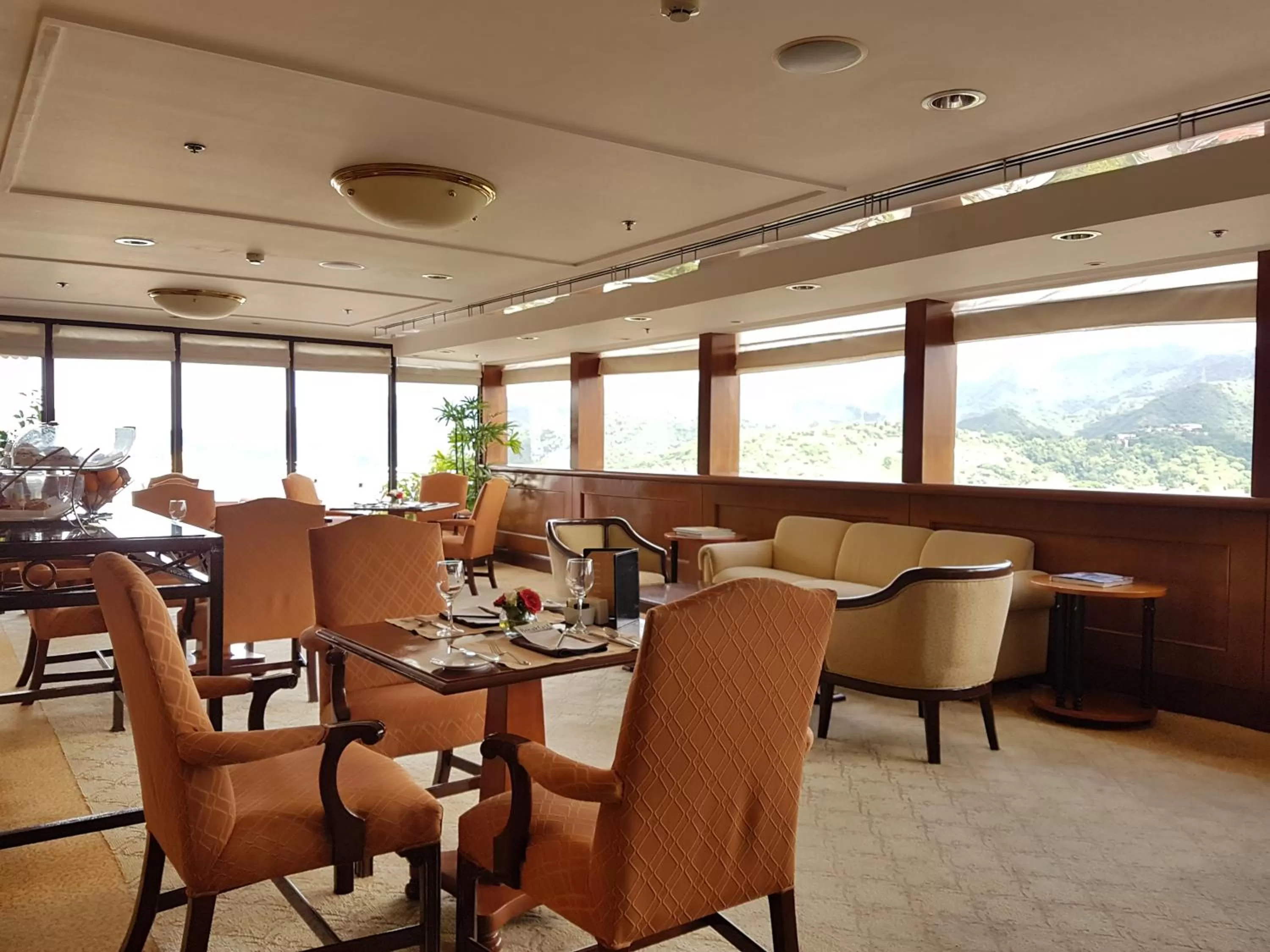 Restaurant/places to eat in Marco Polo Plaza Cebu