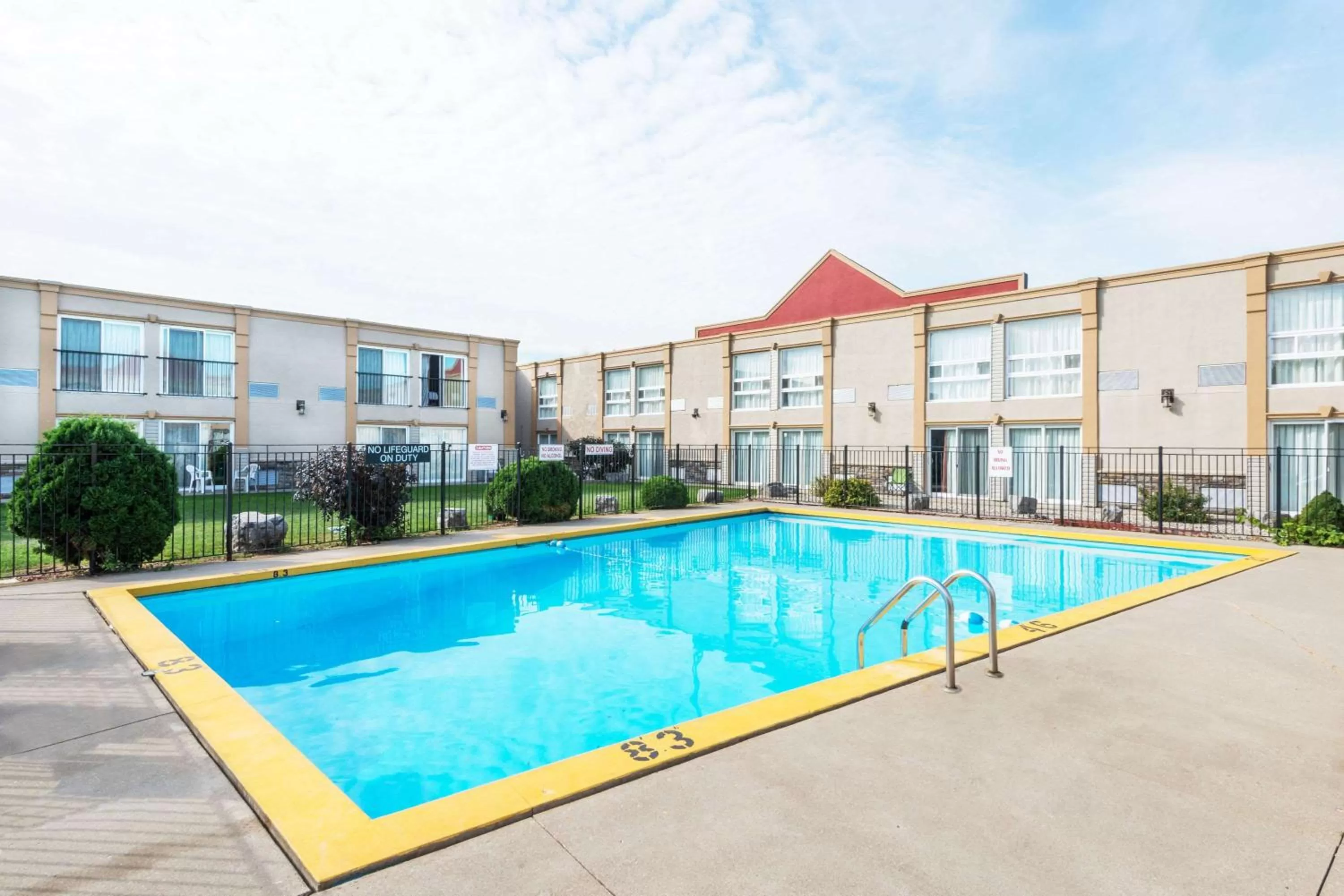 On site in Super 8 by Wyndham Cambridge/Kitchener/Waterloo Area