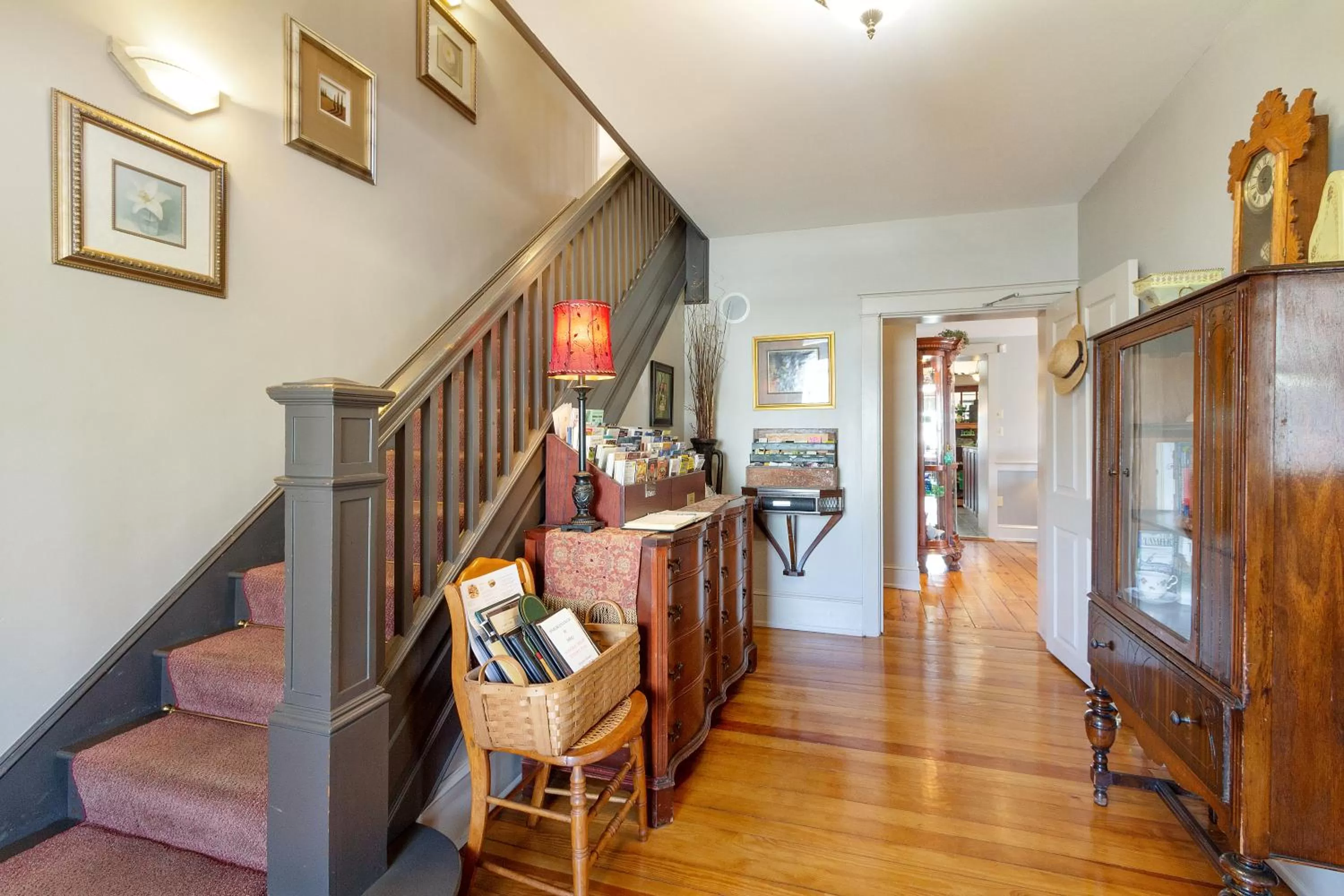 Lobby or reception in After Eight Bed and Breakfast