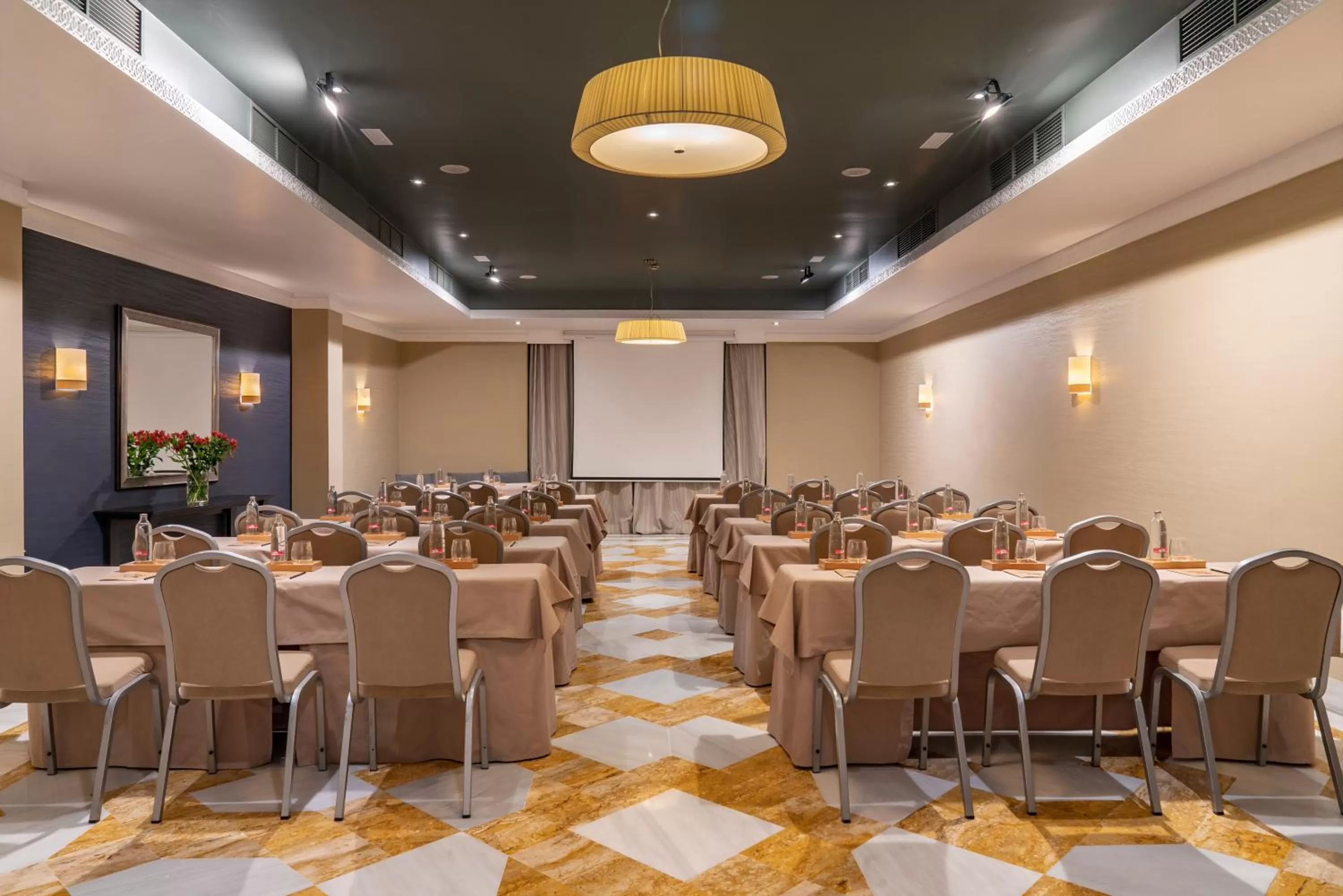 Meeting/conference room in Vincci Albayzin