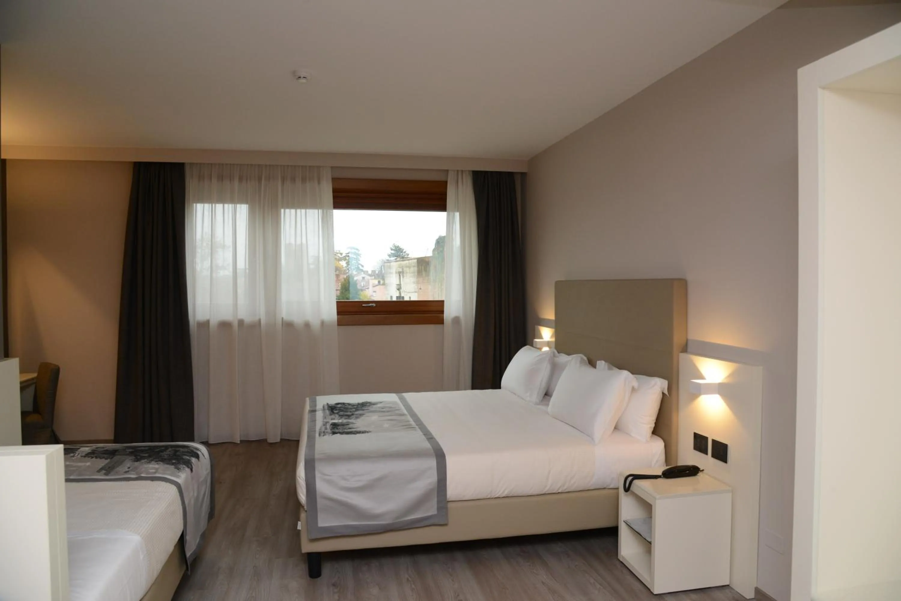 Bedroom, Bed in Albergo Roma, BW Signature Collection