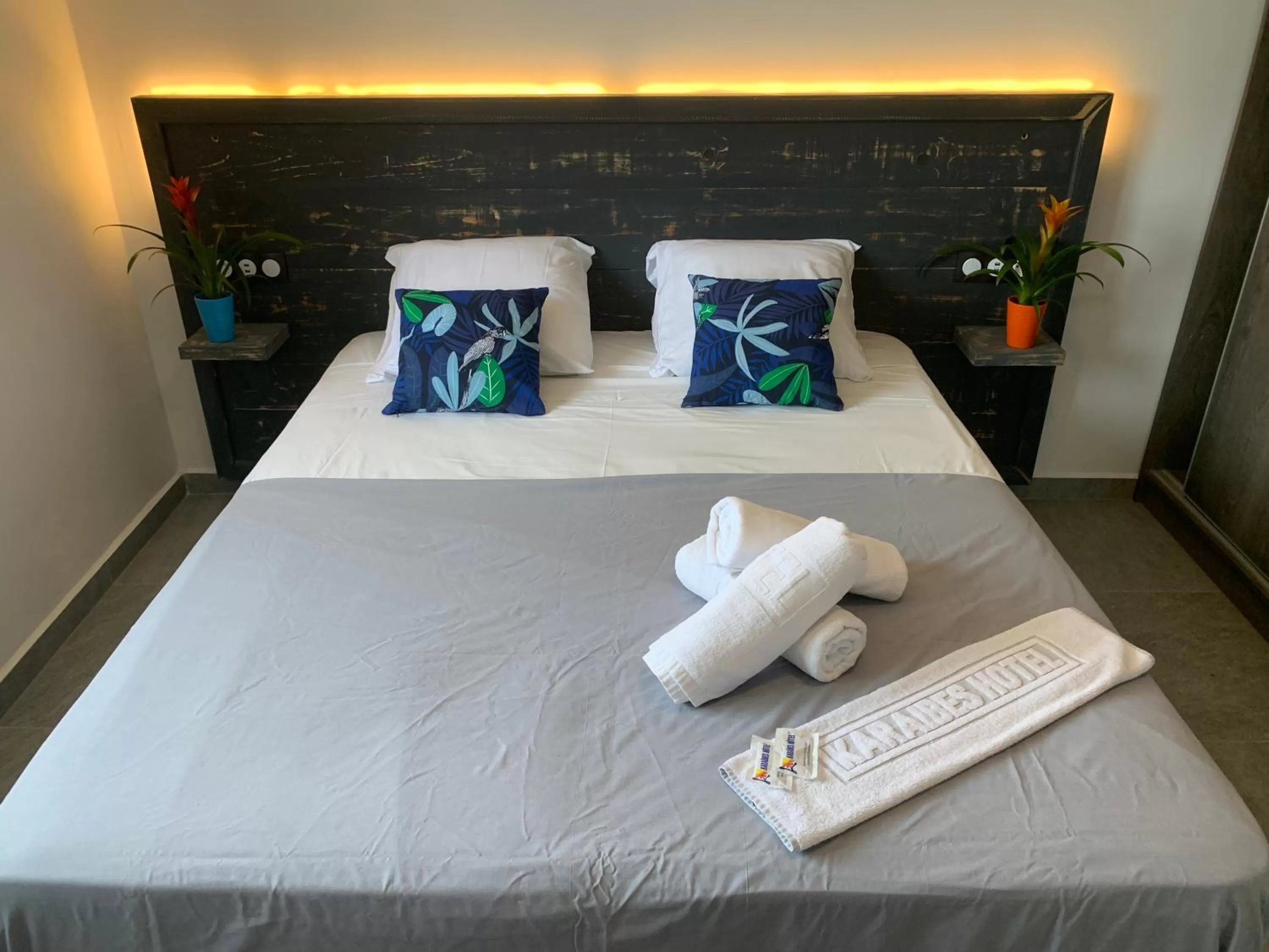 Bed in Karaibes Residence