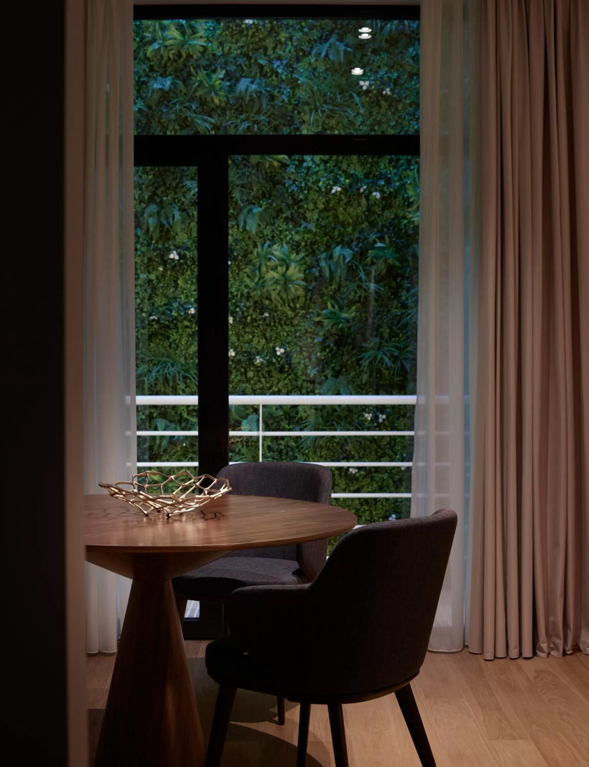 Decorative detail in xenodocheio Milos