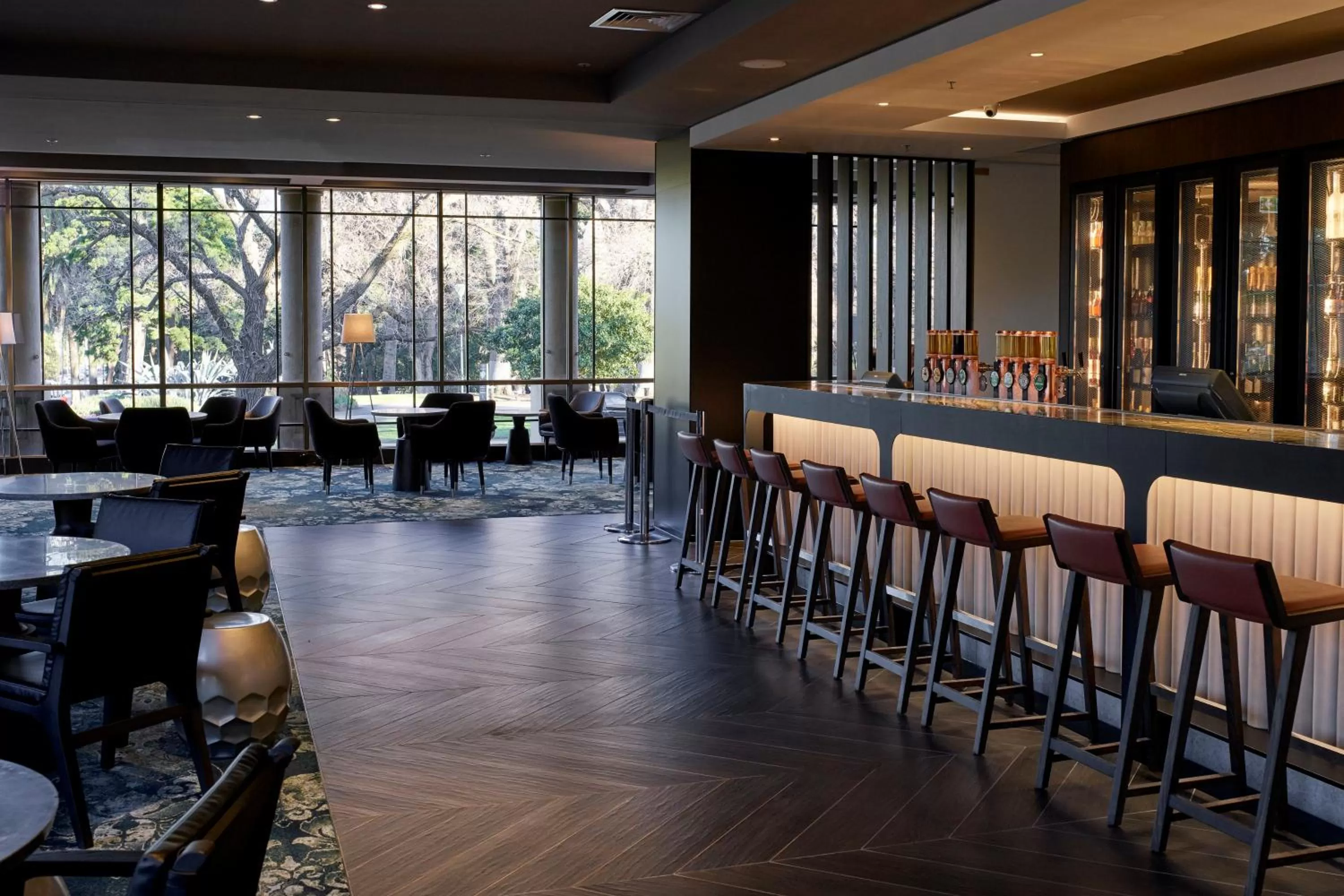 Lounge or bar in Pullman Melbourne On the Park