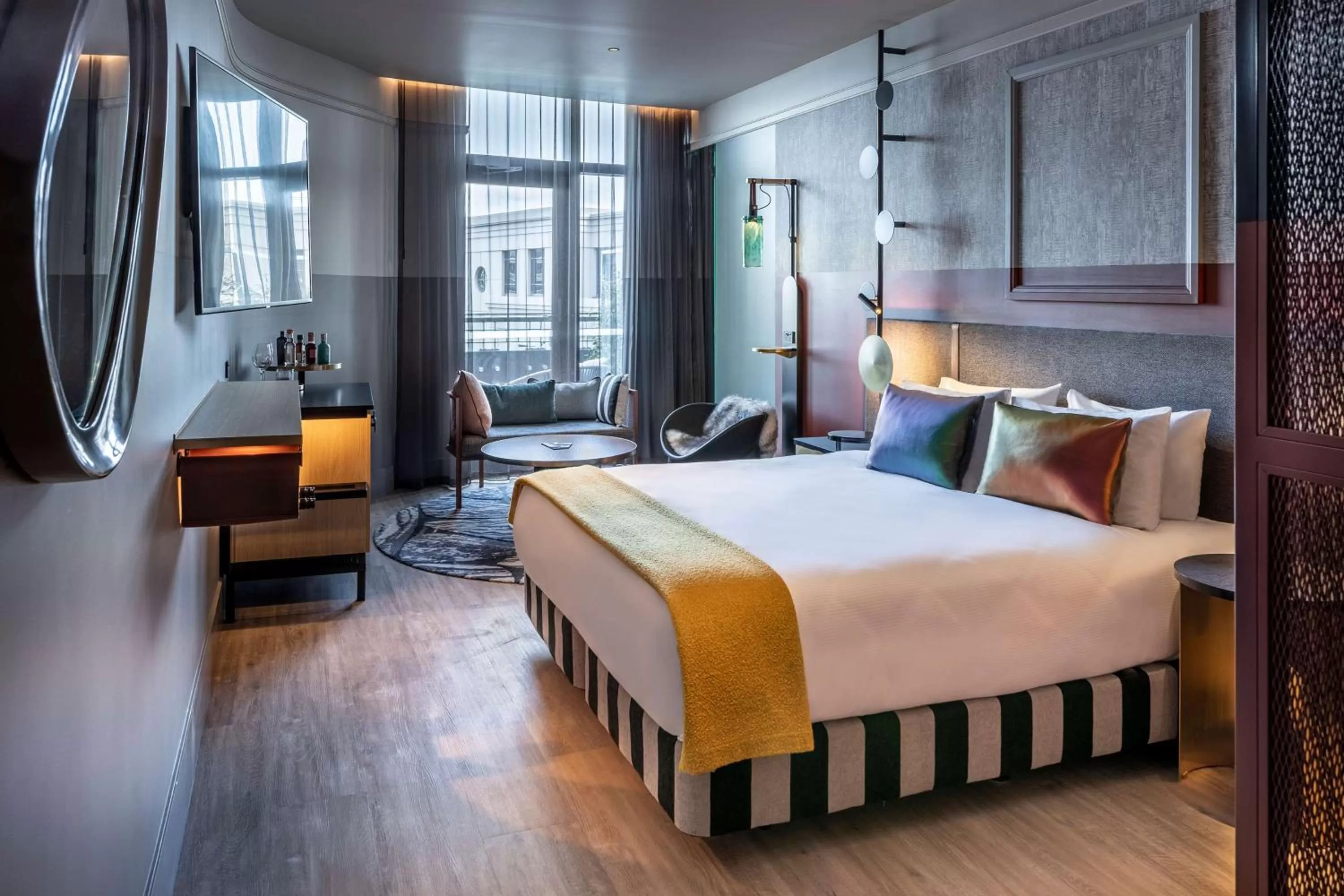 Seating area, Bed in QT Auckland