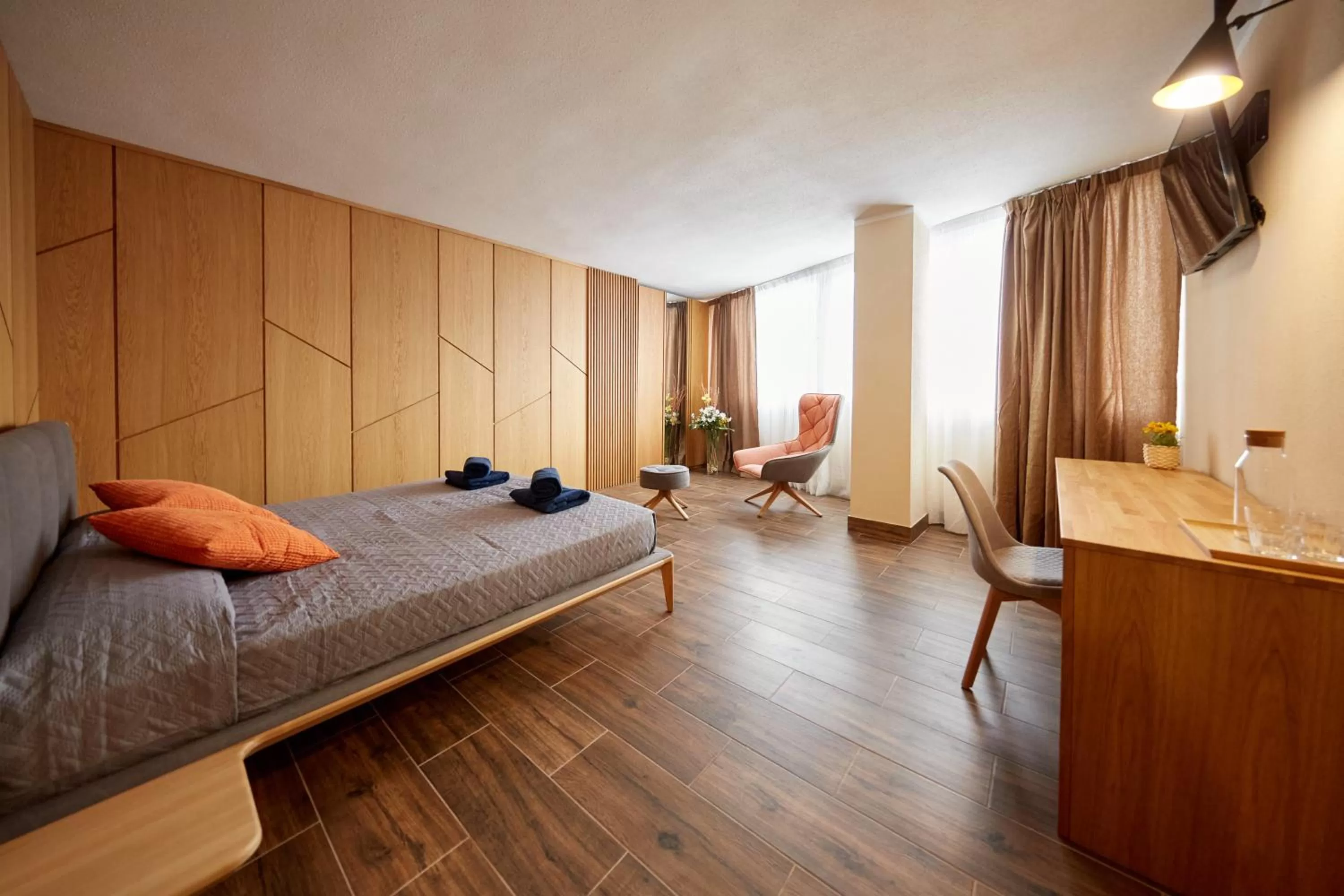 Photo of the whole room, Bed in El Patio Hostal